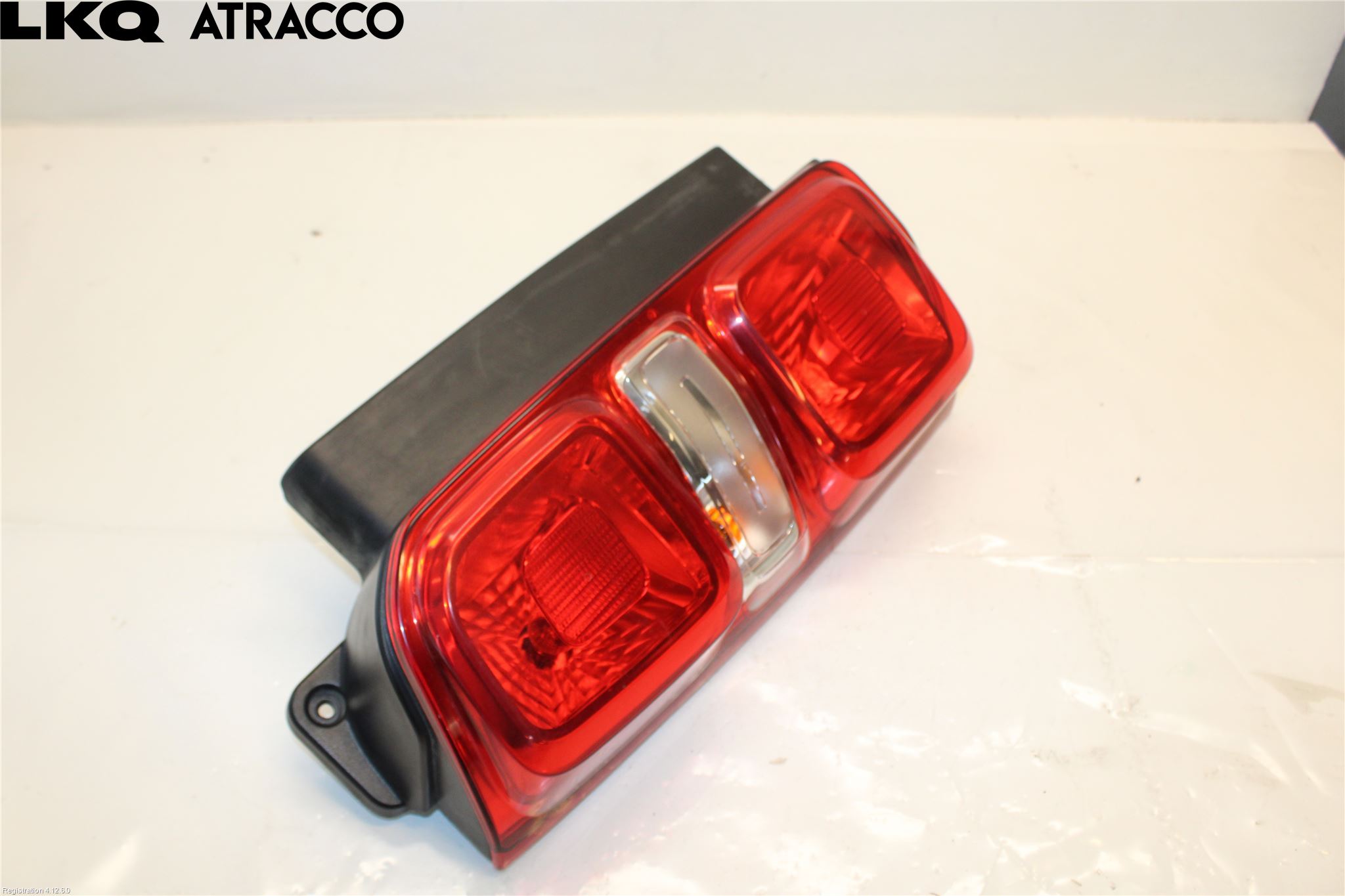 Toyota PROACE II 16- Baklykt Venstre