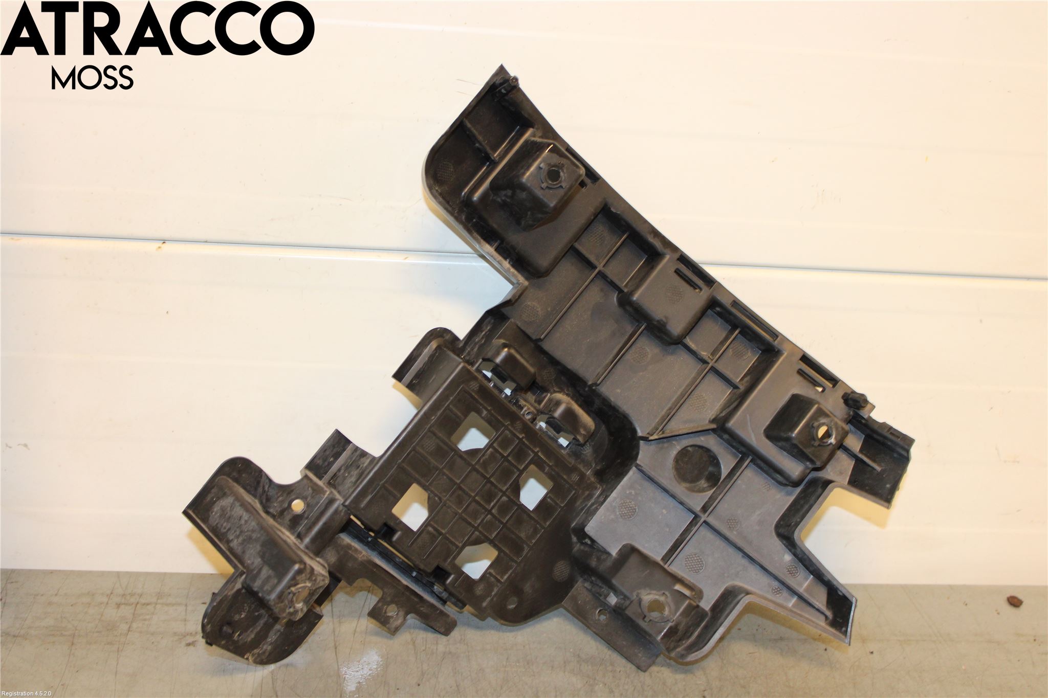 Volvo S60 14-18 Støtfanger Bak Feste