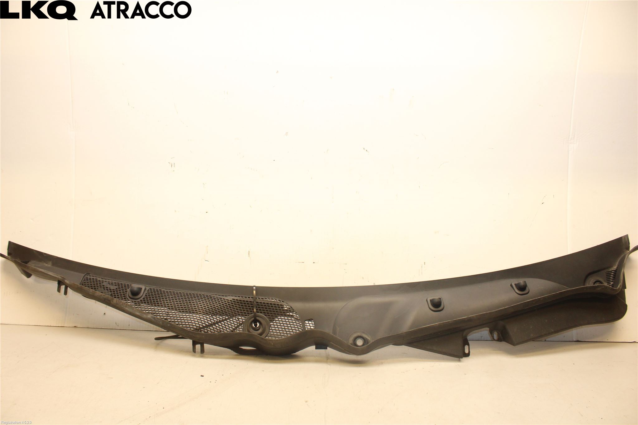 Mercedes-Benz MB E-KLASS (W212) 09-16 Visker Deksel-Grill-Under Frr