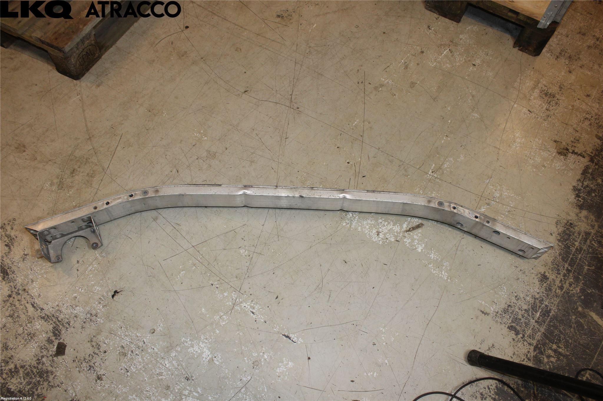 BMW 2 F45 Active Tourer 14-21 Støtfanger Foran Bjelke