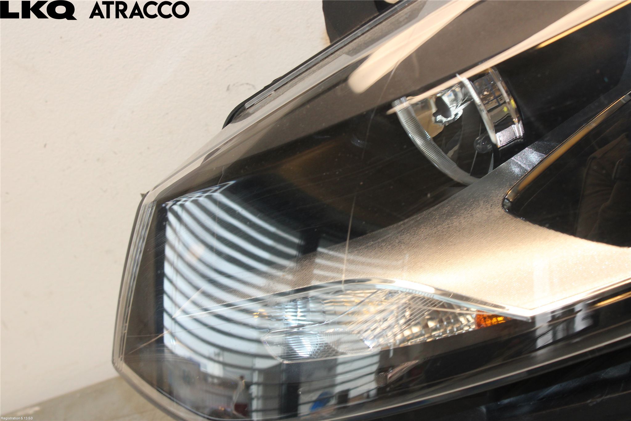 Volkswagen VW POLO 10-17 Frontlykt Venstre