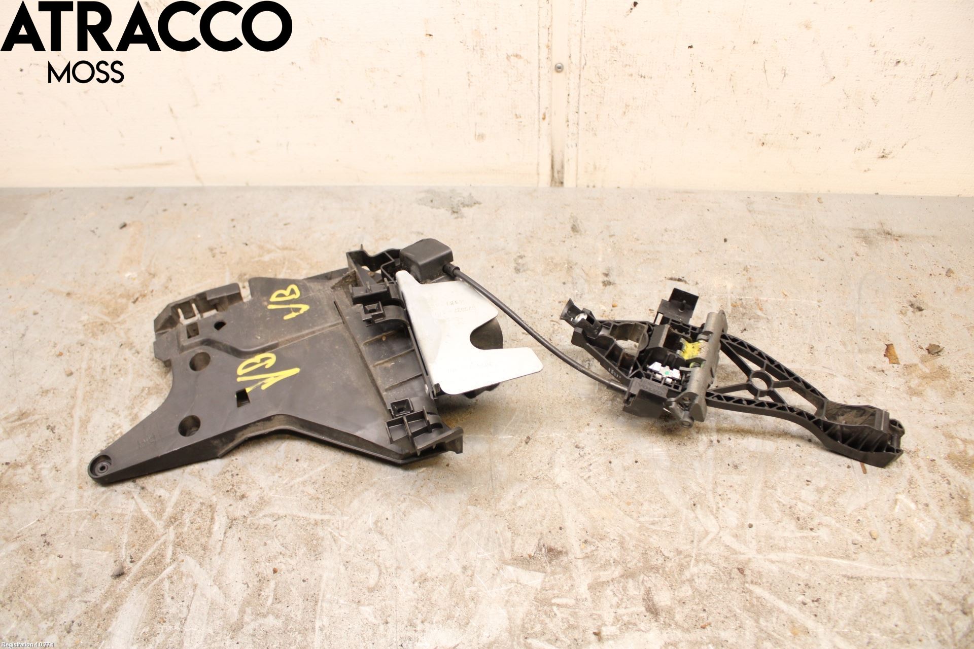 Volvo XC70 08-13 Dørlås - Låsekasse