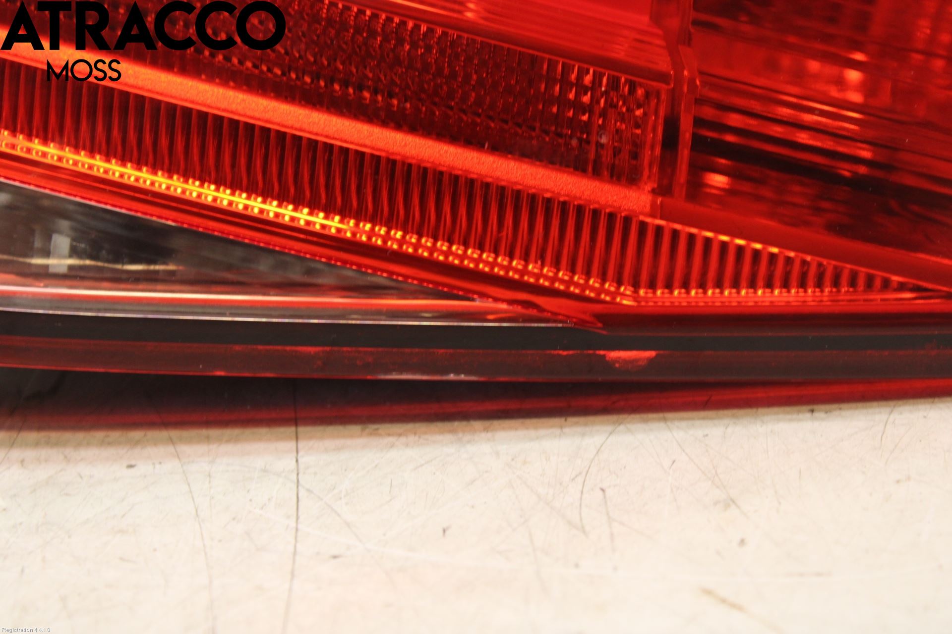 Volkswagen VW GOLF PLUS/CROSS GOLF 04-14 Baklykt Venstre  På Luke(Indre