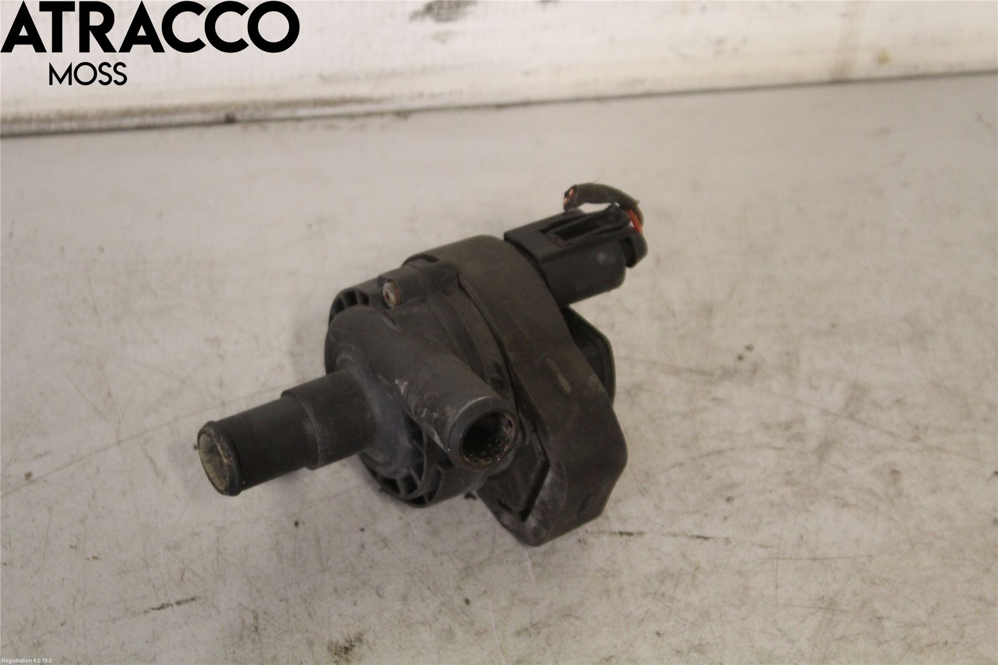 Mercedes-Benz MB E-KLASS (W212) 09-16 Vannpumpe