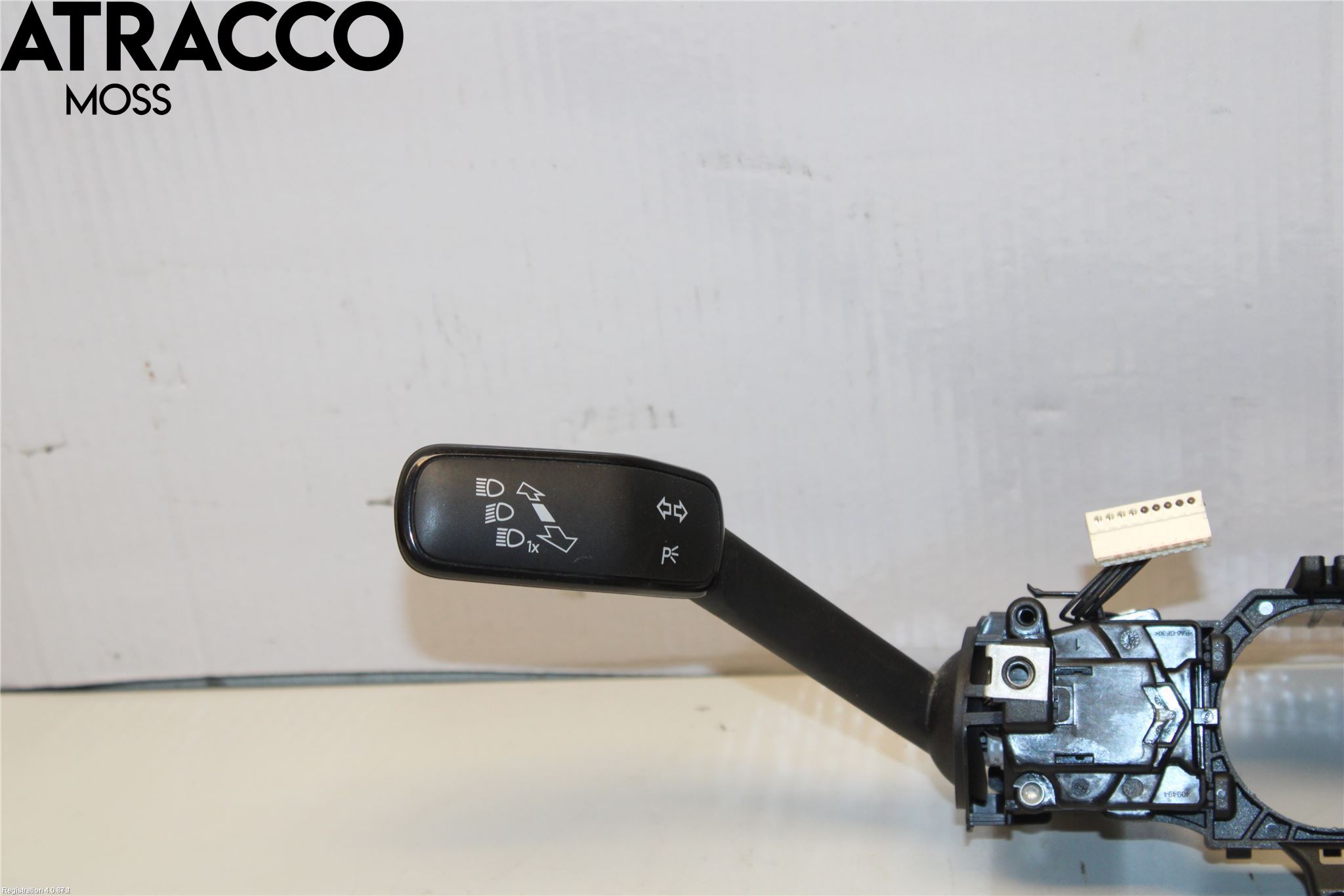 Volkswagen VW GOLF / E-GOLF VII 13-20 Bryter Ratt Kombi H Og V