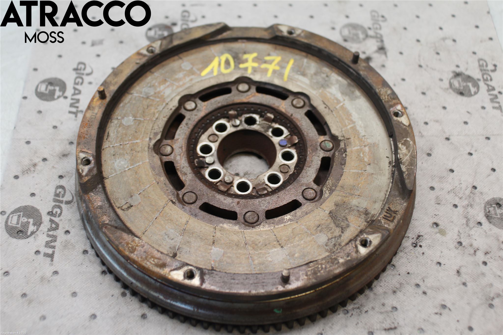 Toyota AVENSIS 09-15 Svinghjul Manuell