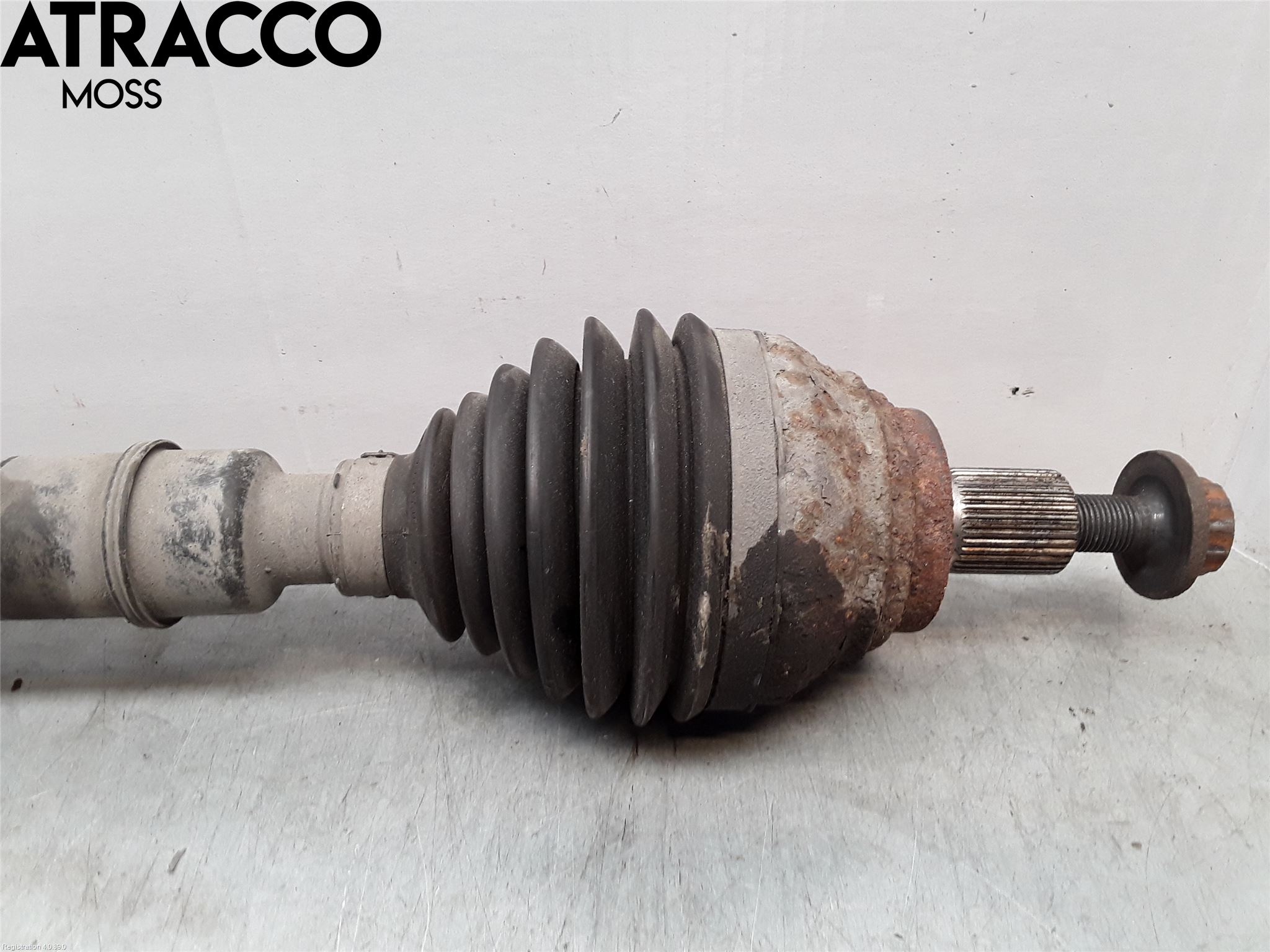 Volkswagen VW PASSAT 15-19 Drivaksel Foran Kompl Høyre