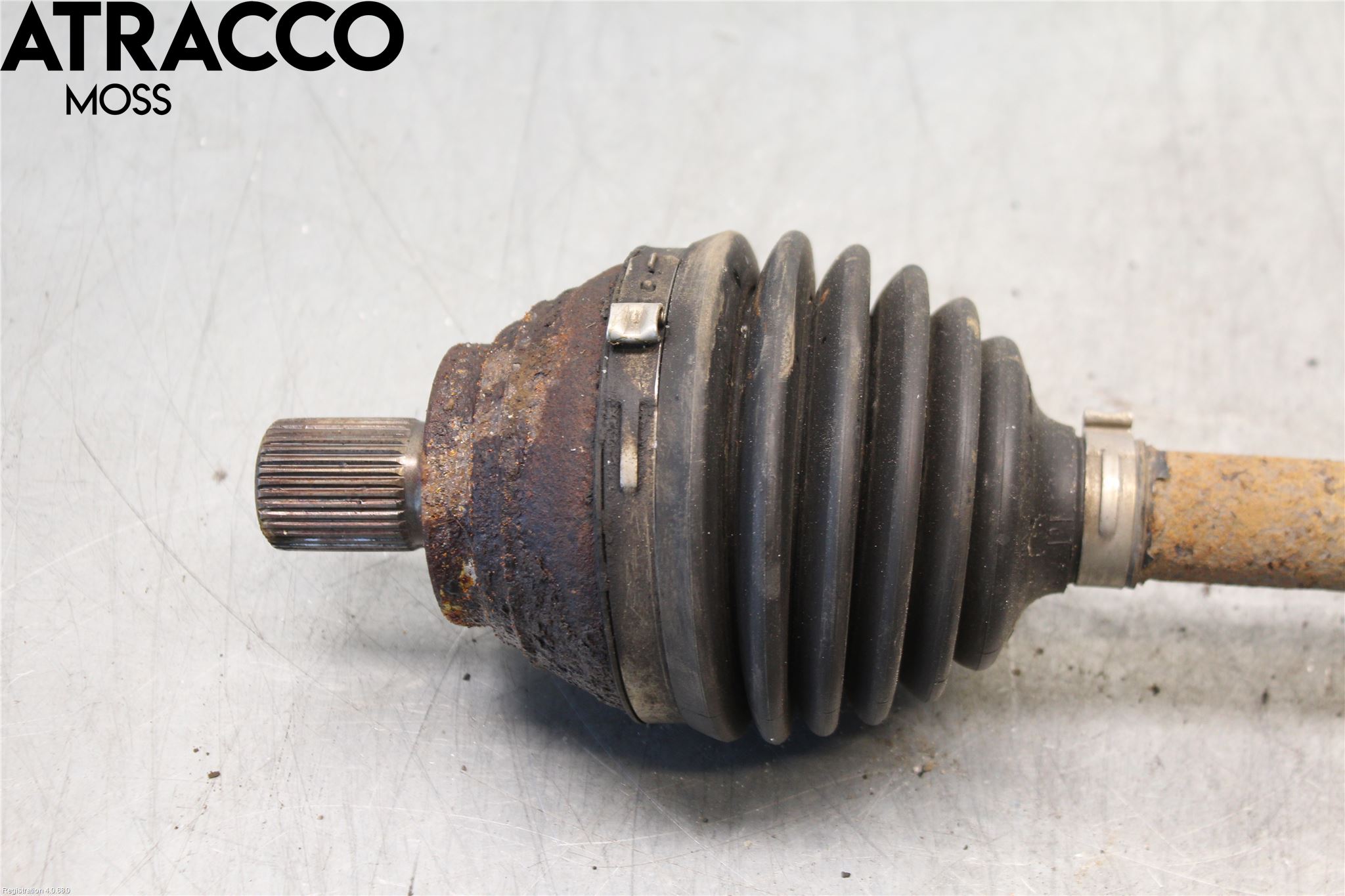 Volkswagen VW GOLF VI 09-13 Drivaksel Foran Kompl Venstre