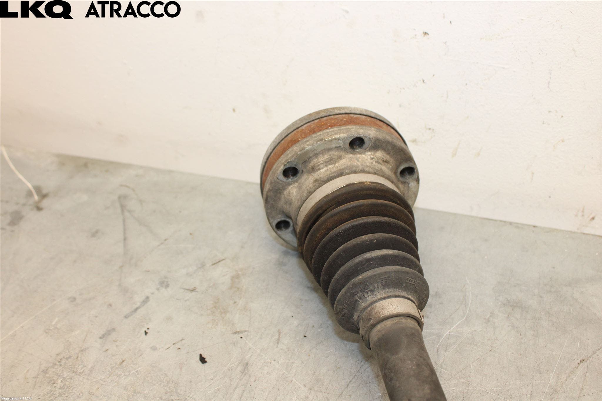 Volkswagen VW GOLF VI 09-13 Drivaksel Foran Kompl Venstre
