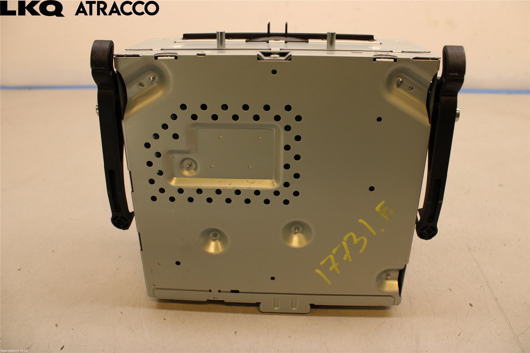 Mercedes-Benz MB C-KLASS (W205) 14-21 Stereo Radio Med Cd