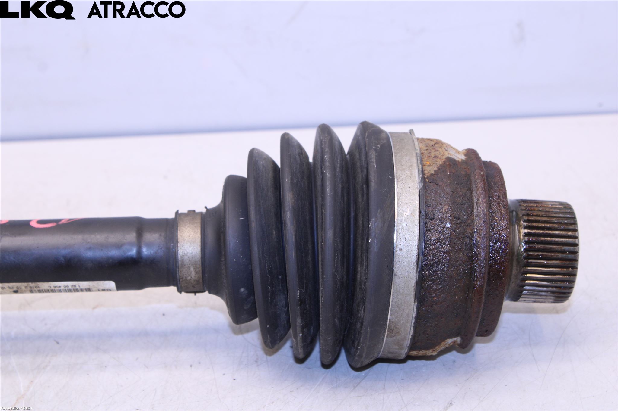 Audi A4/S4 08-11 Drivaksel Foran Kompl Høyre