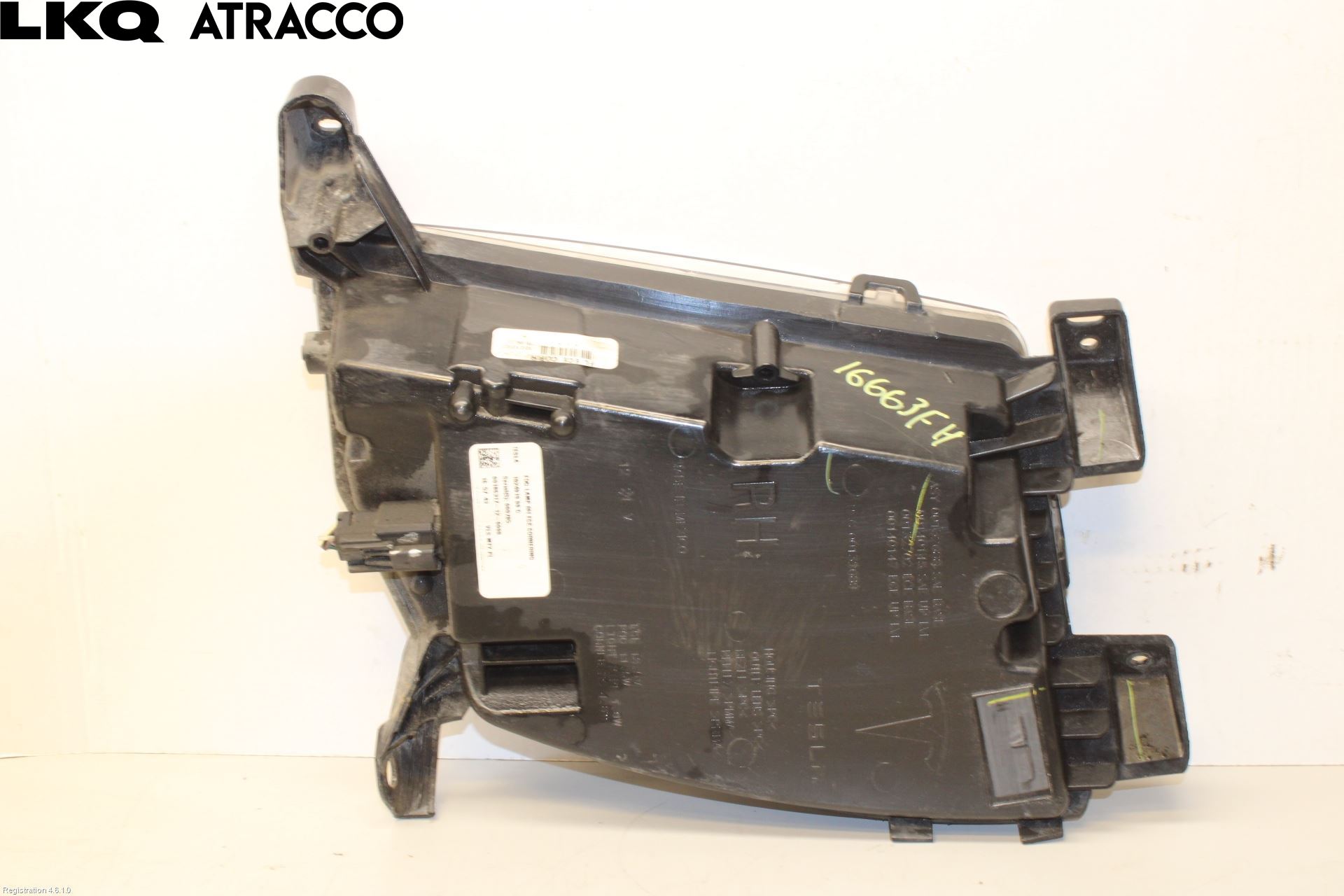 Tesla MODEL S 13- Frontlykt-Kurve-Tåkelys