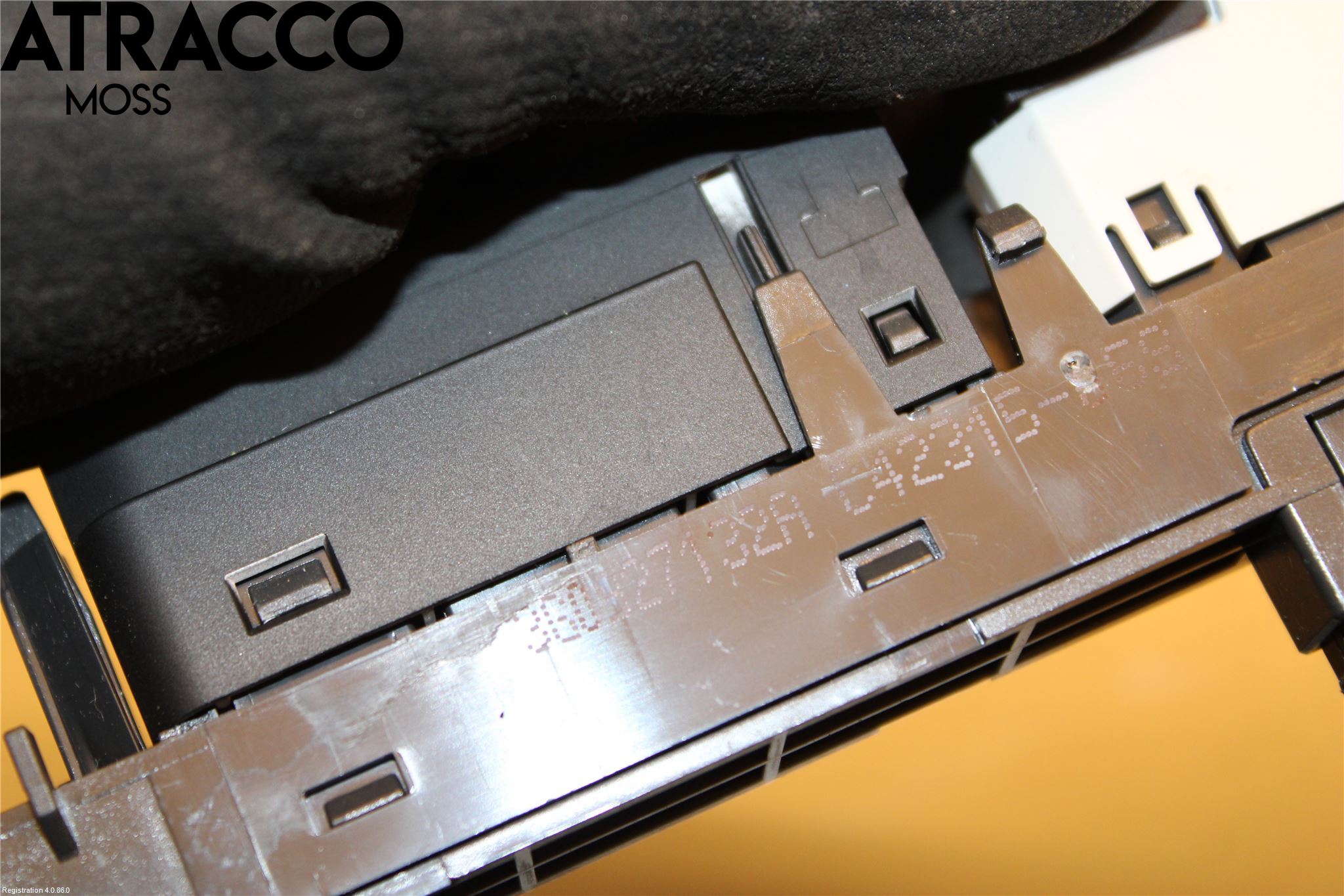 Volkswagen VW PASSAT 15-19 Bryter Varsel (Nødblink)