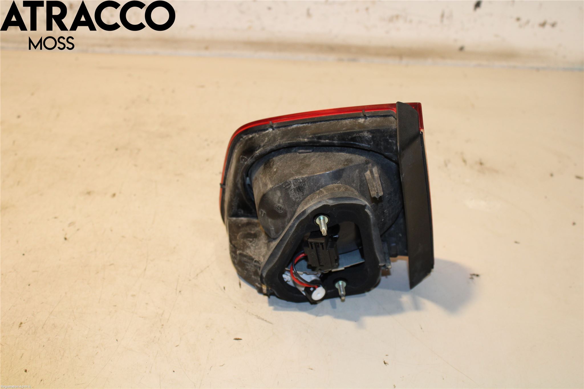 Volkswagen VW TIGUAN 07-16 Baklykt Venstre  På Luke(Indre