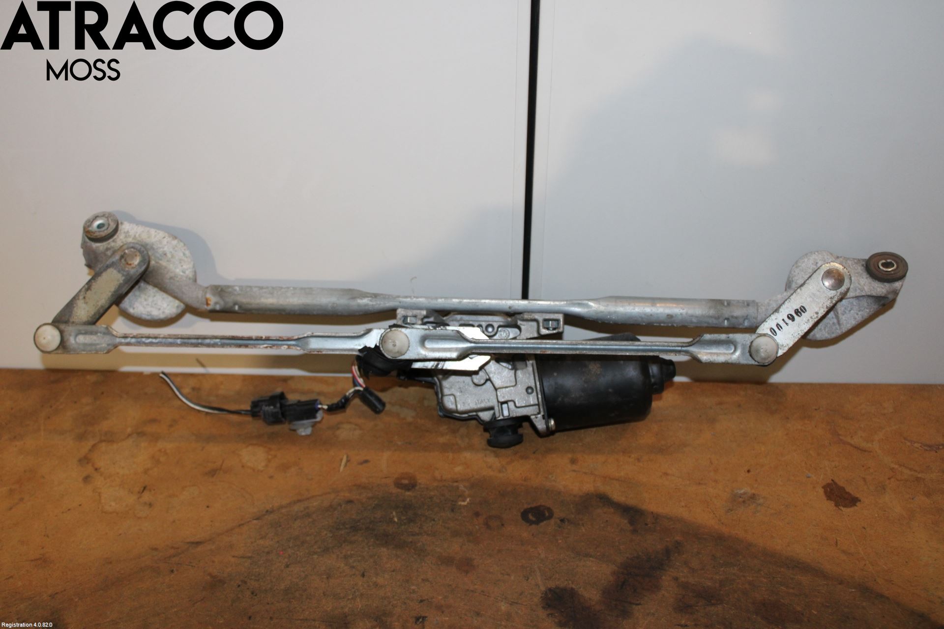 Toyota AVENSIS 03-06 Viskermotor Frontrute