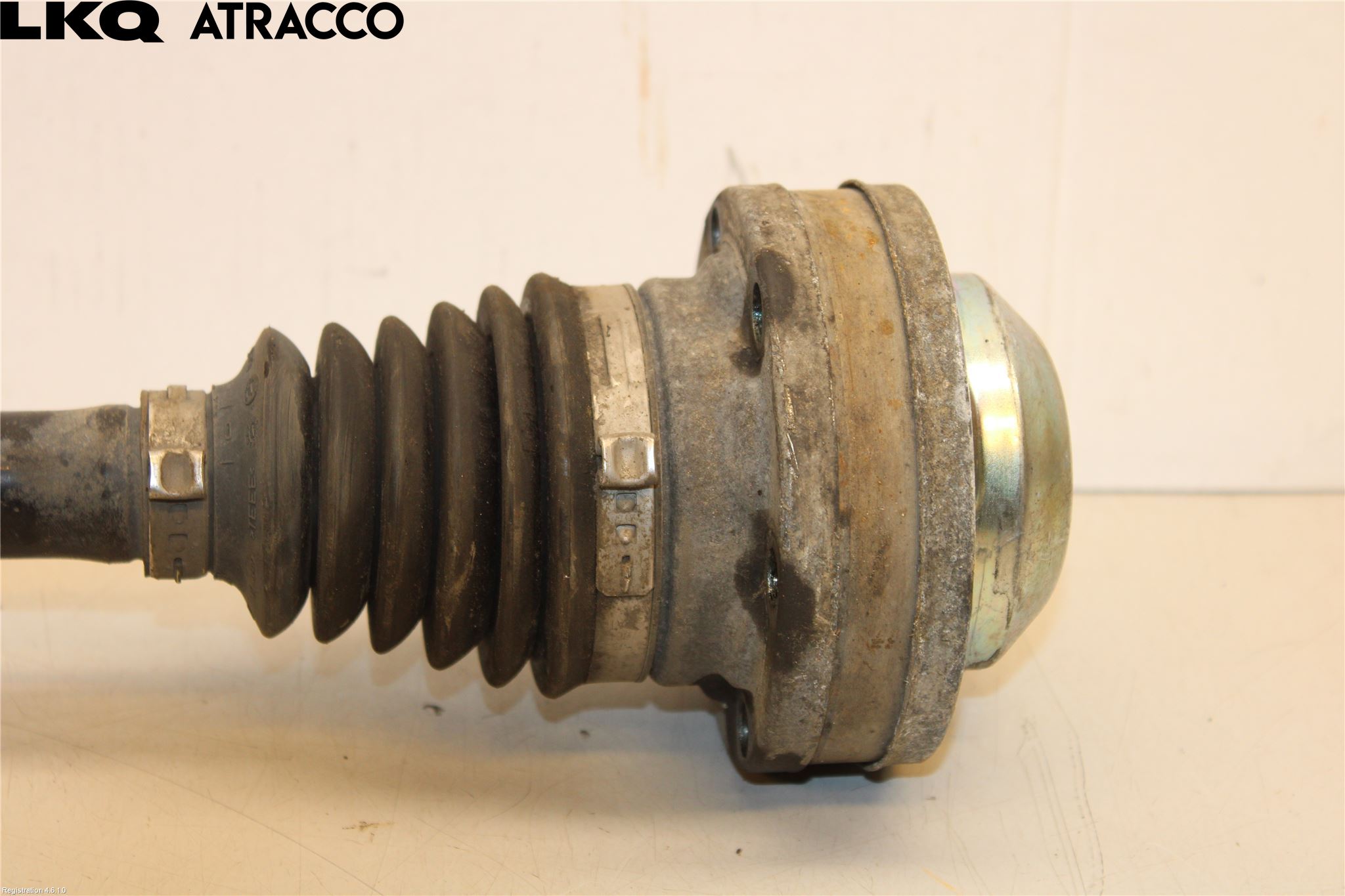 Volkswagen VW TOURAN 03-10 Drivaksel Foran Kompl Venstre