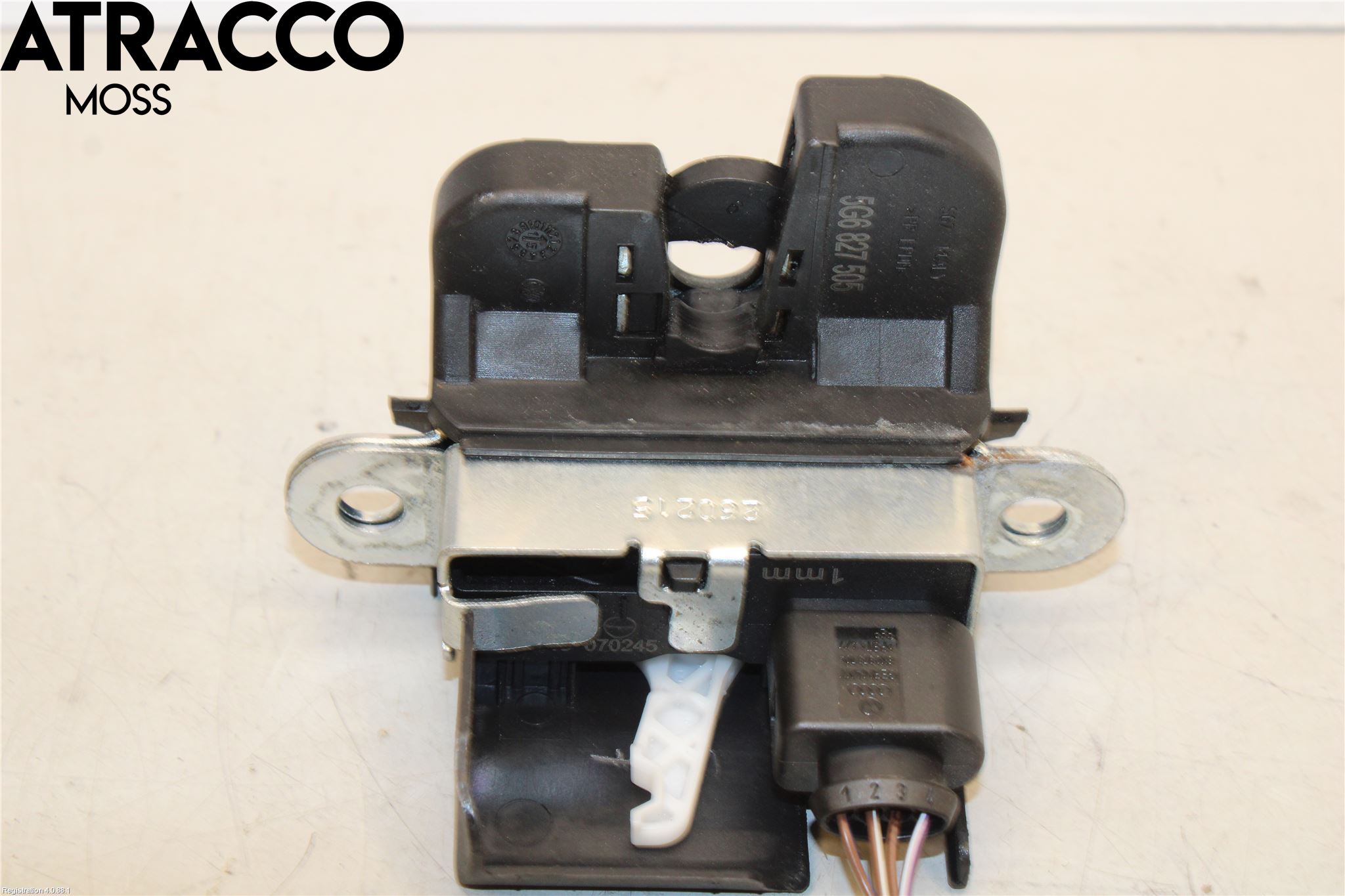 Volkswagen VW GOLF / E-GOLF VII 13-20 Bakluke-Lokk Låsekasse