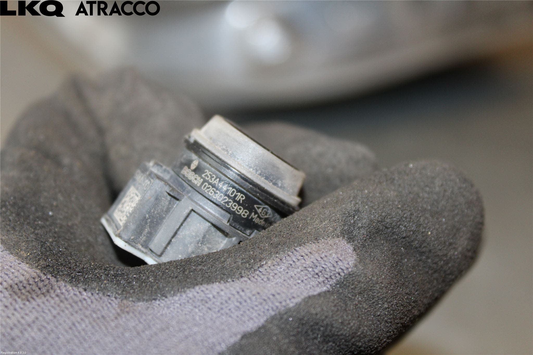 Renault CAPTUR 13-19 Sensor Parkering Front