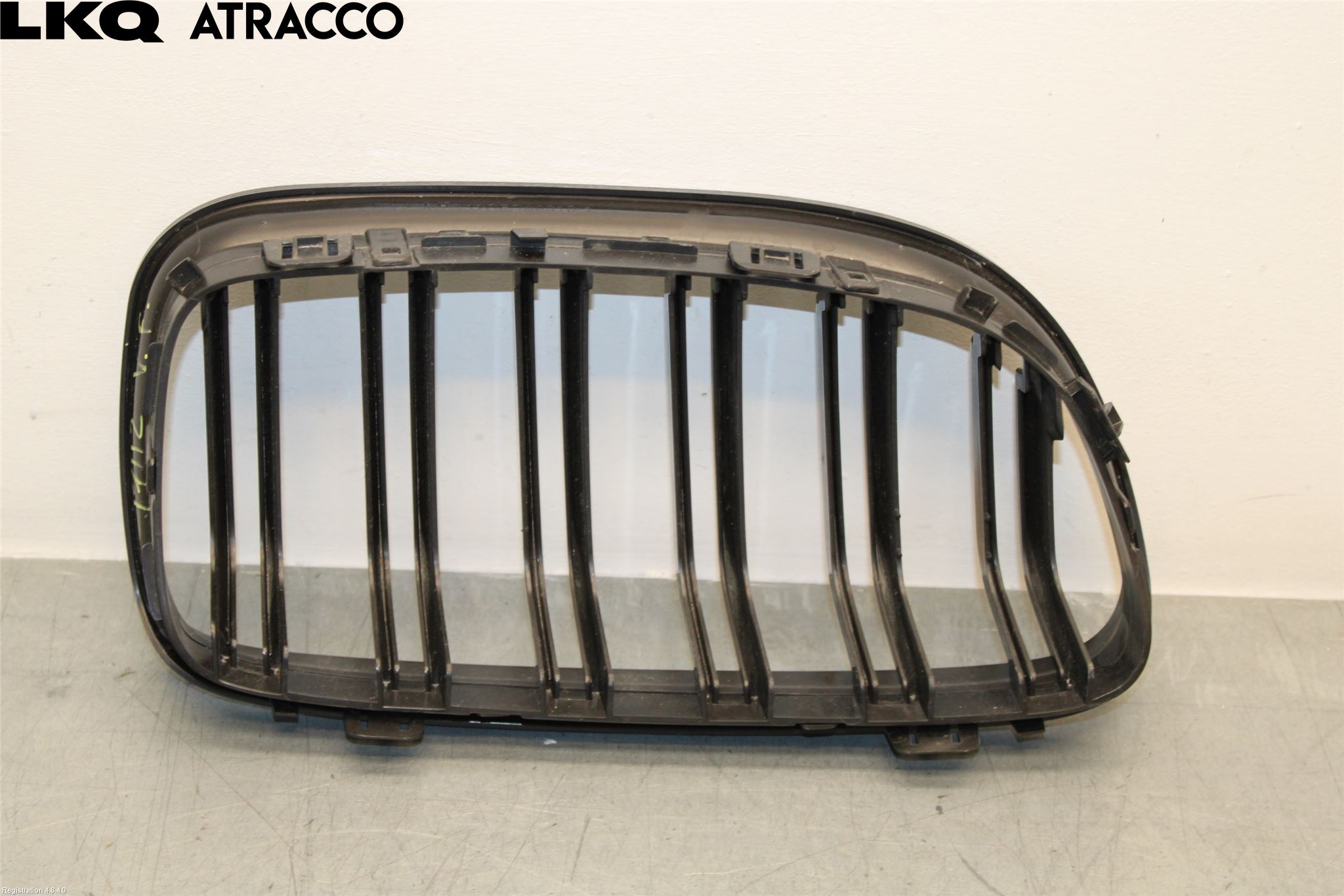 BMW 3 E90/91 SED/TOU 05-12 Grilldel Venstre