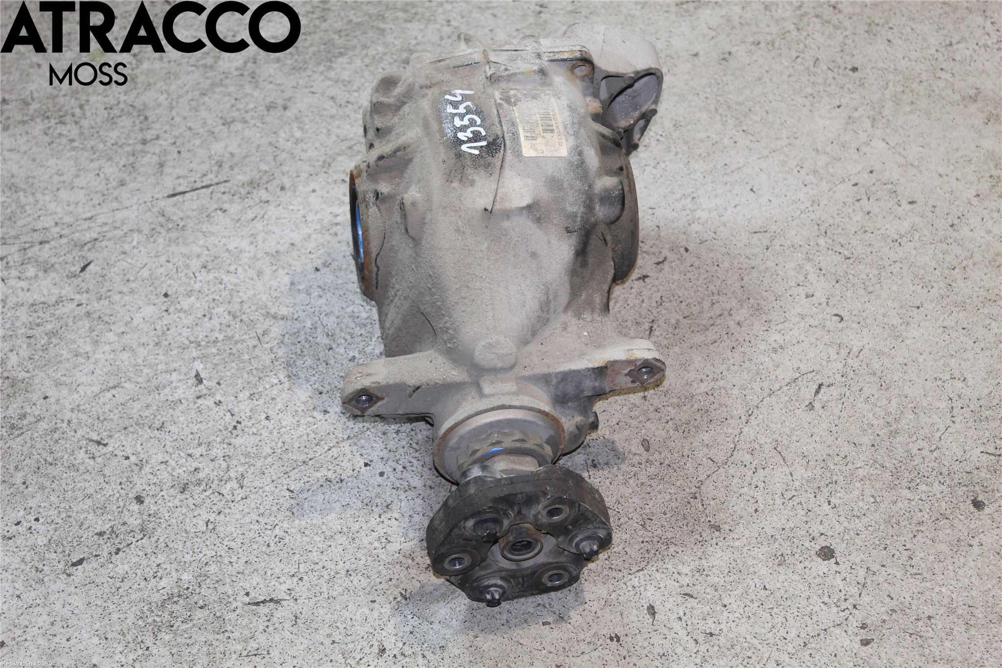 BMW 3 F30/F31/F80 12-19 Bakaksel Kardang Bak -Diff