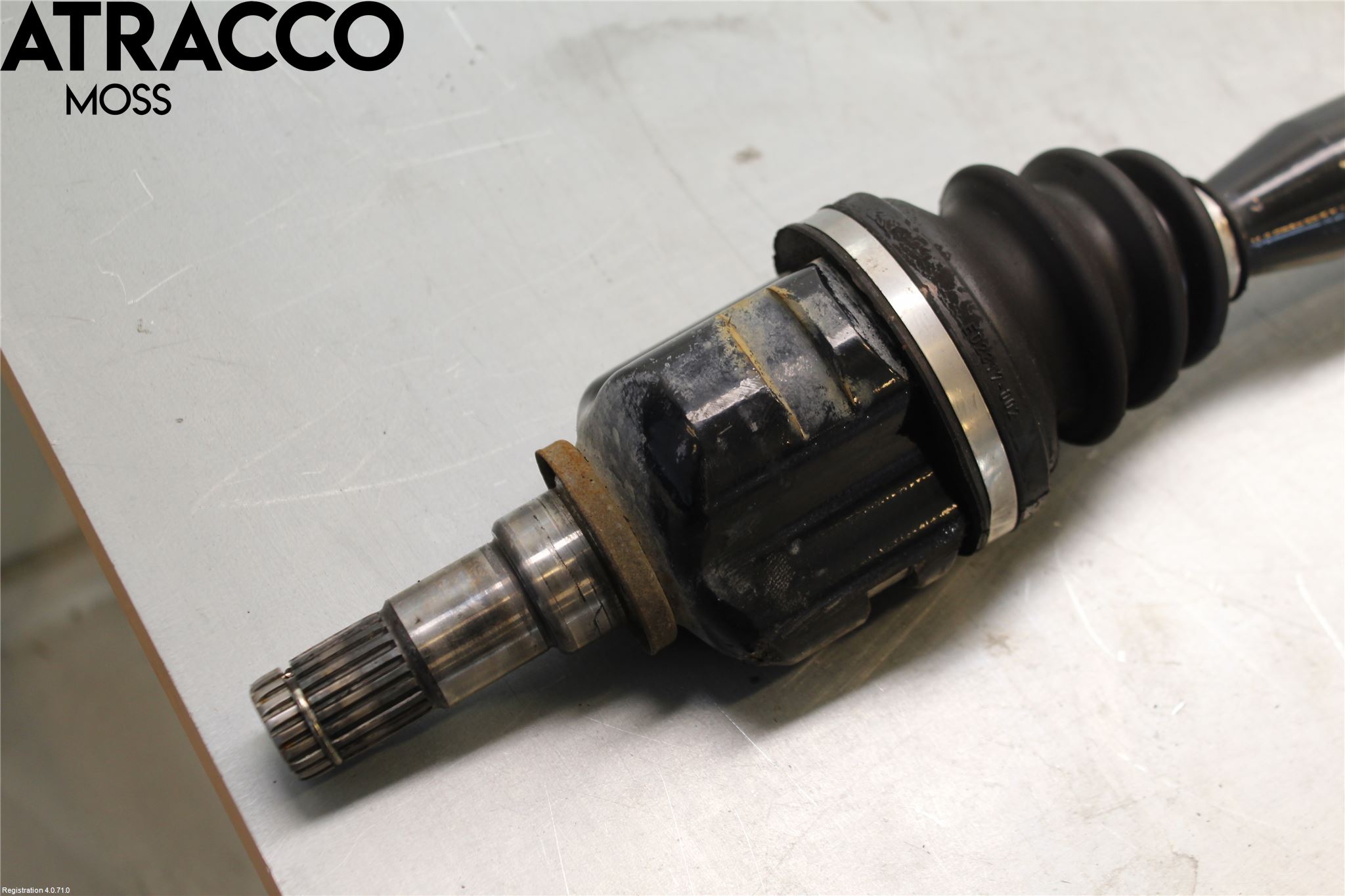 Toyota AURIS 10-12 Drivaksel Foran Kompl Høyre