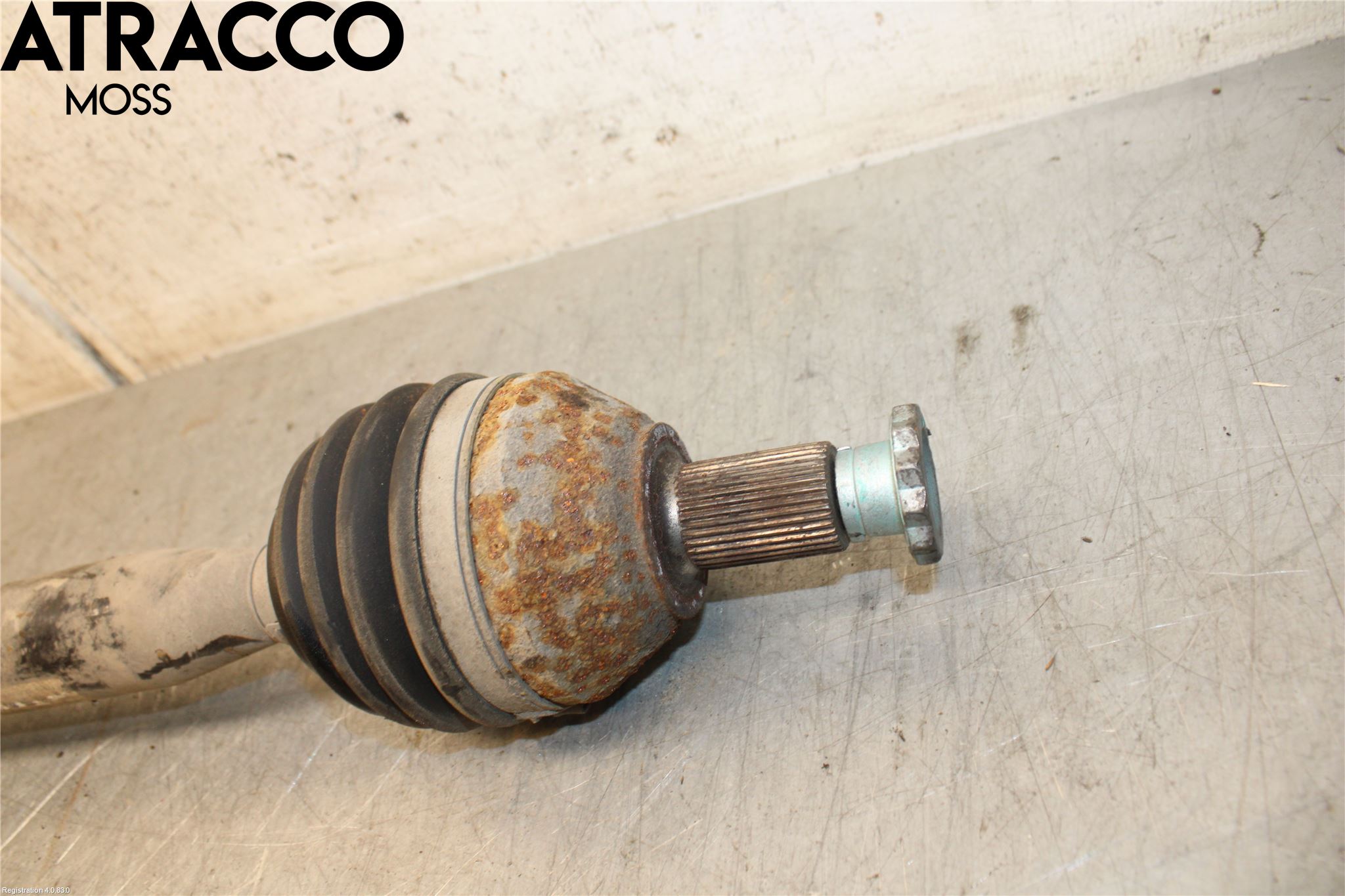 Volkswagen VW POLO 10-17 Drivaksel Foran Kompl Høyre