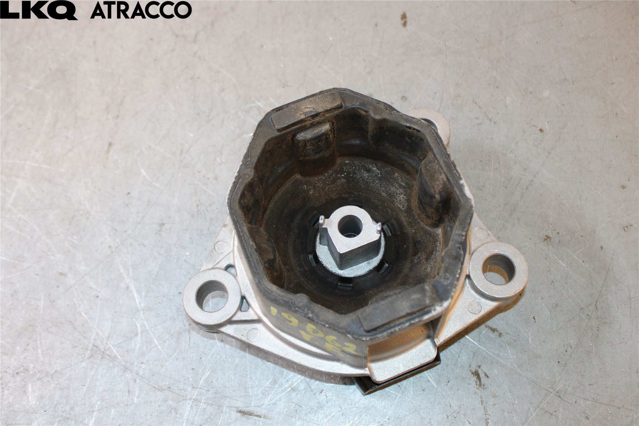 Volvo EX40 25- Motor Feste Gummi