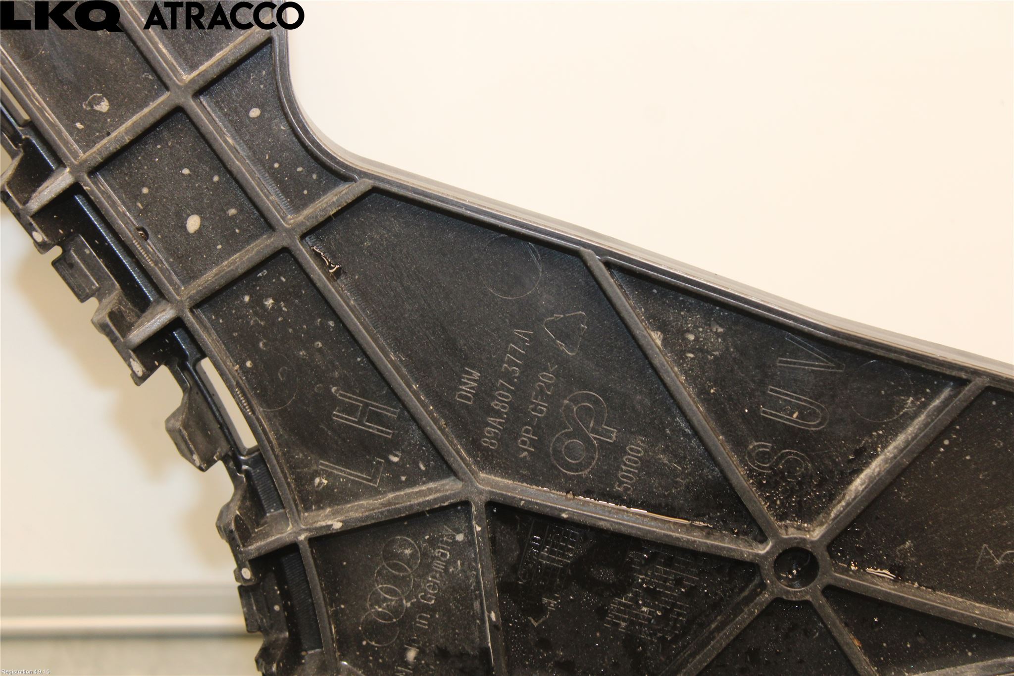 Audi Q4 E-TRON FZ 22- Støtfanger Bak Feste