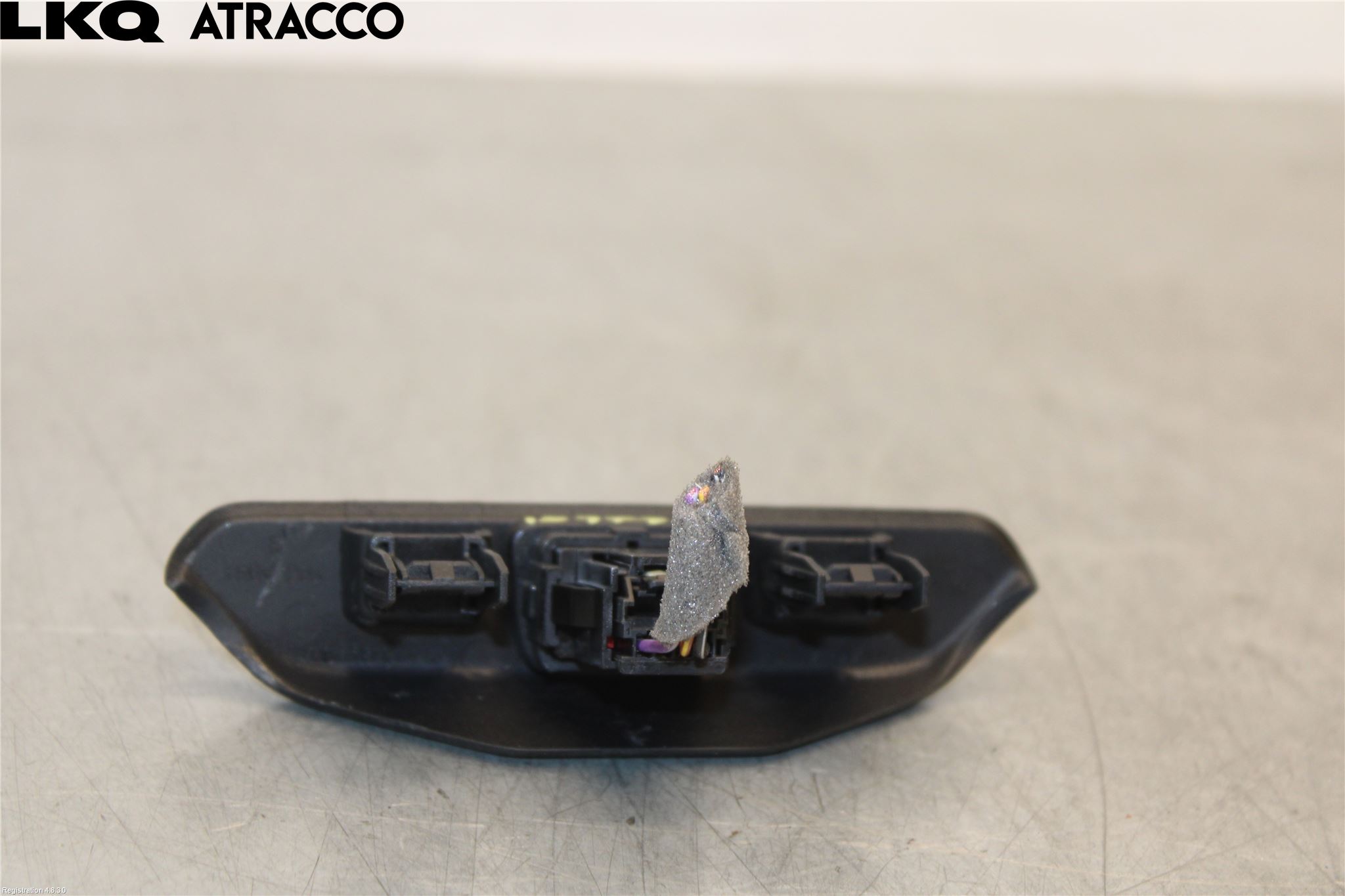 Ford E-TRANSIT SKÅP/BUSS 22- Bryter Varsel (Nødblink)