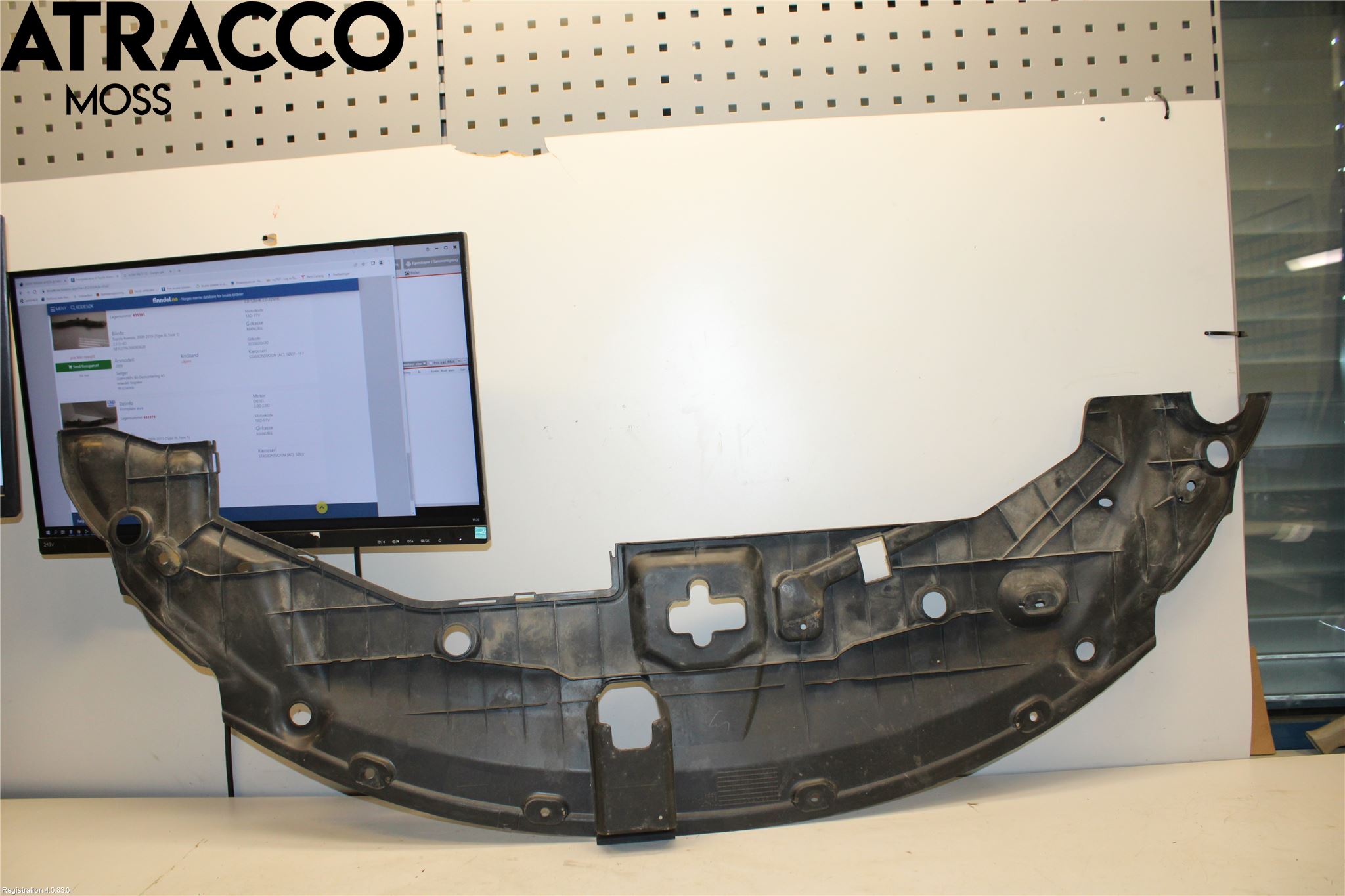 Toyota AVENSIS 09-15 Front Øvrig