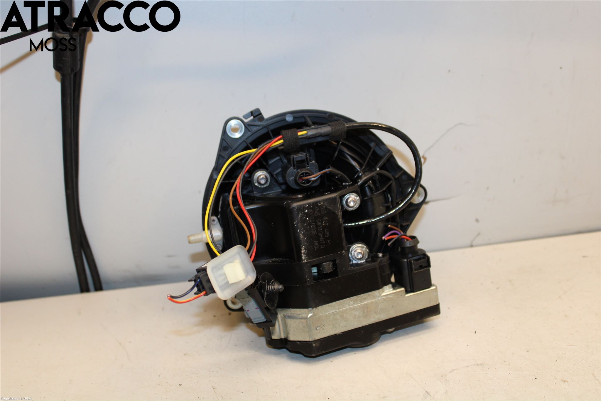 Volkswagen VW GOLF / E-GOLF VII 13-20 Bakluke Handtak Ytre