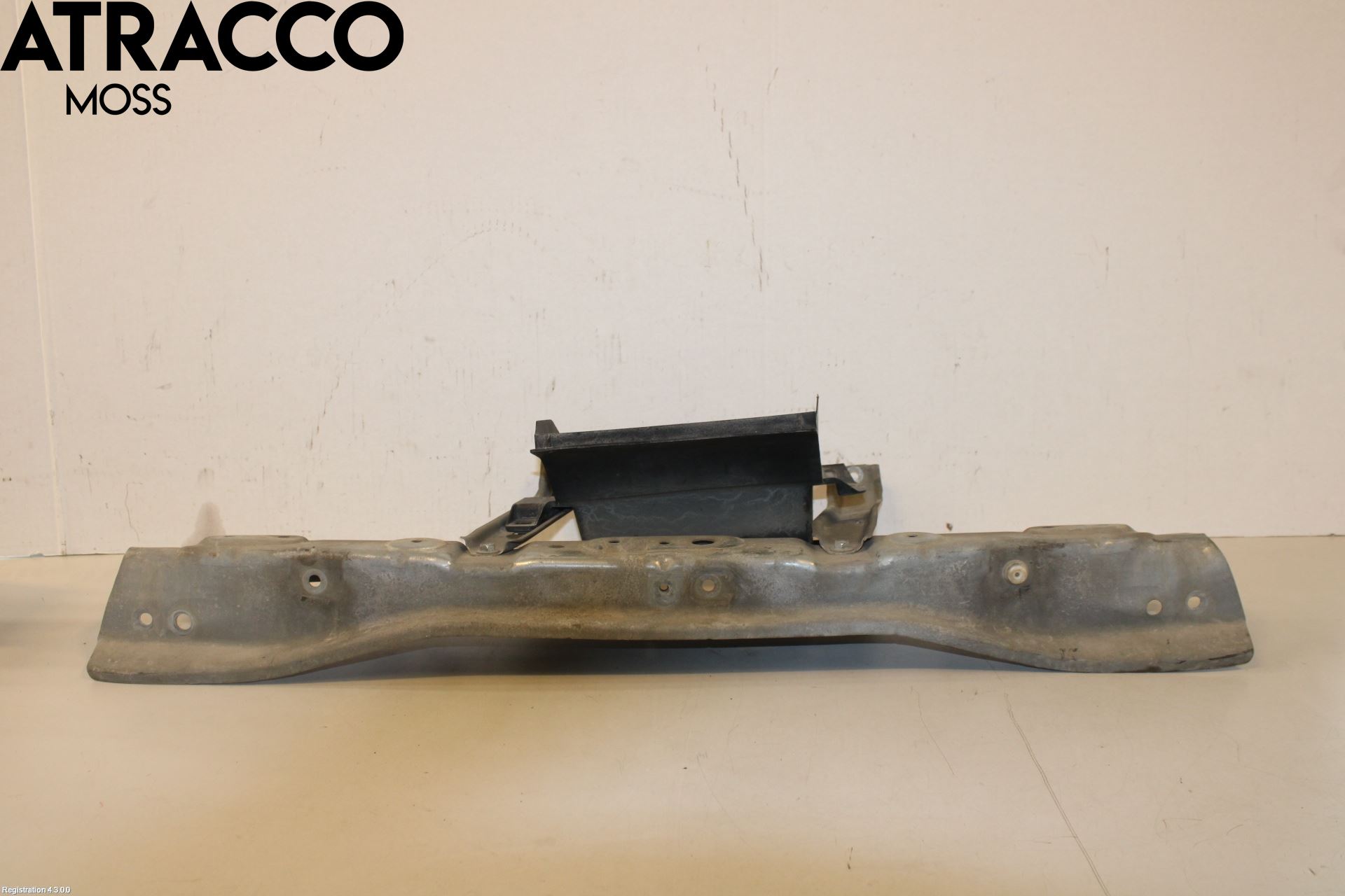 Mitsubishi OUTLANDER 13-21 Panserlåsplate-Bjelke