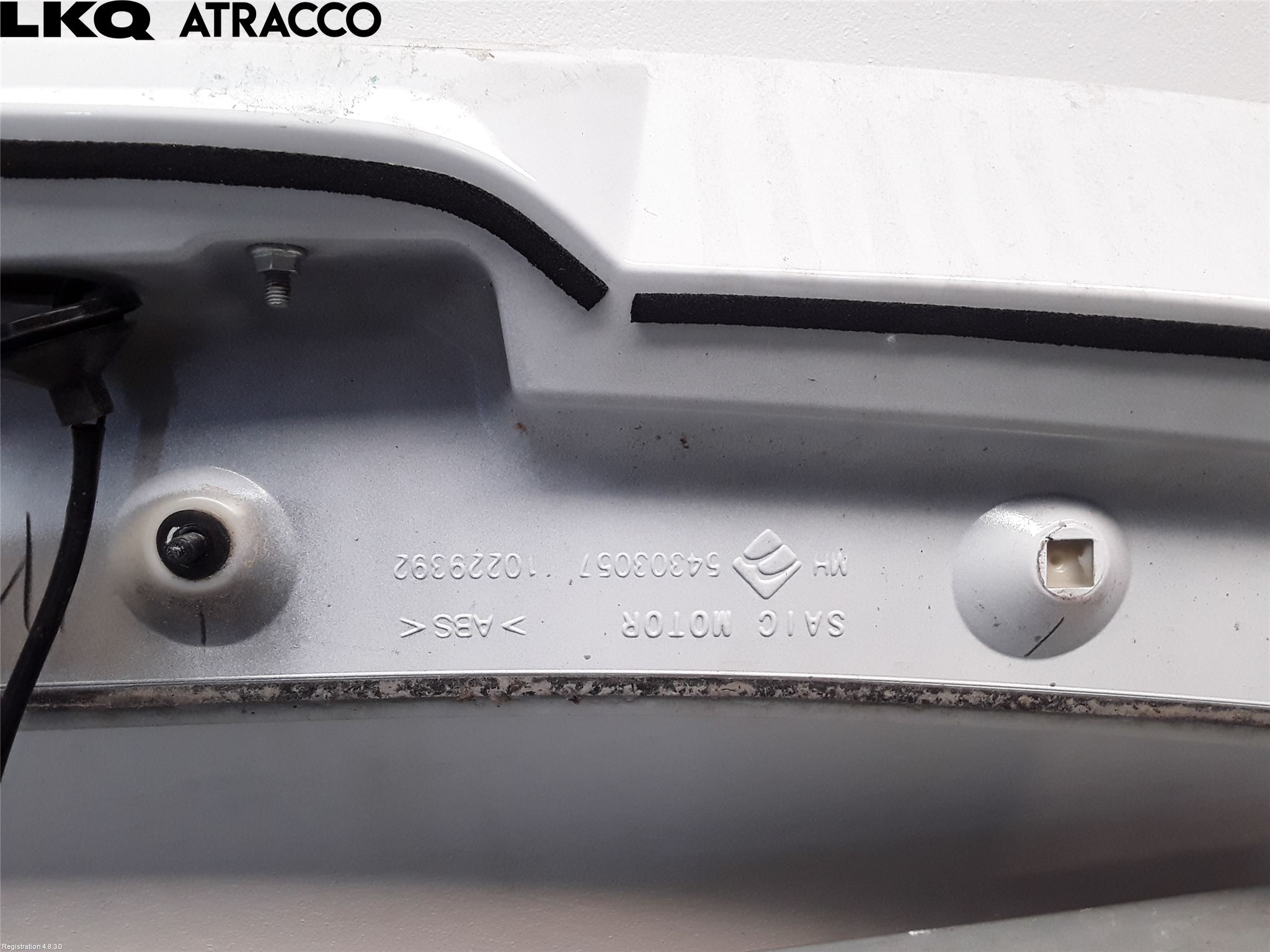 MG ZS EV 20- Spoiler Bak