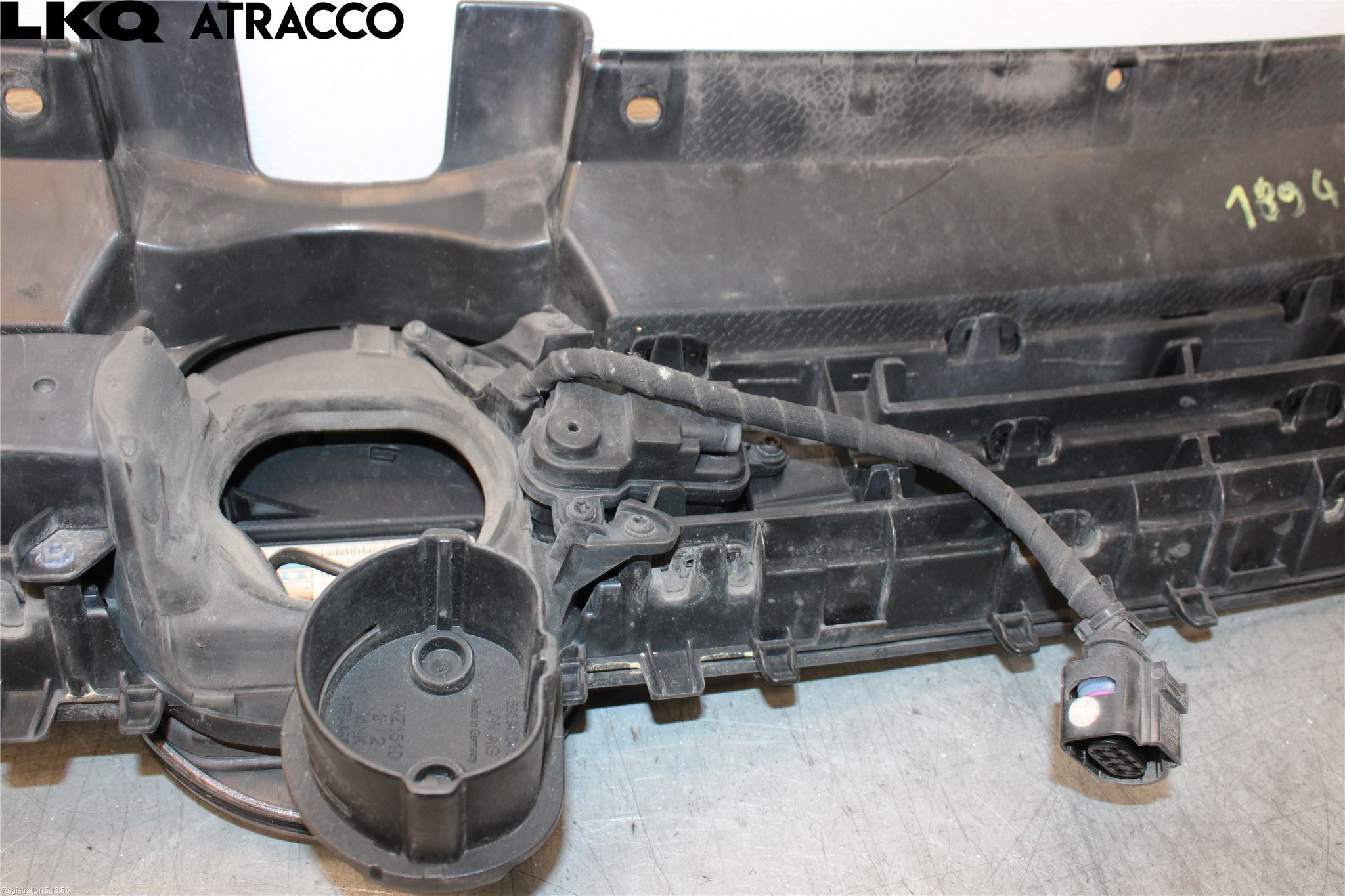 Volkswagen VW GOLF / E-GOLF VII 13-20 Grill Komplett