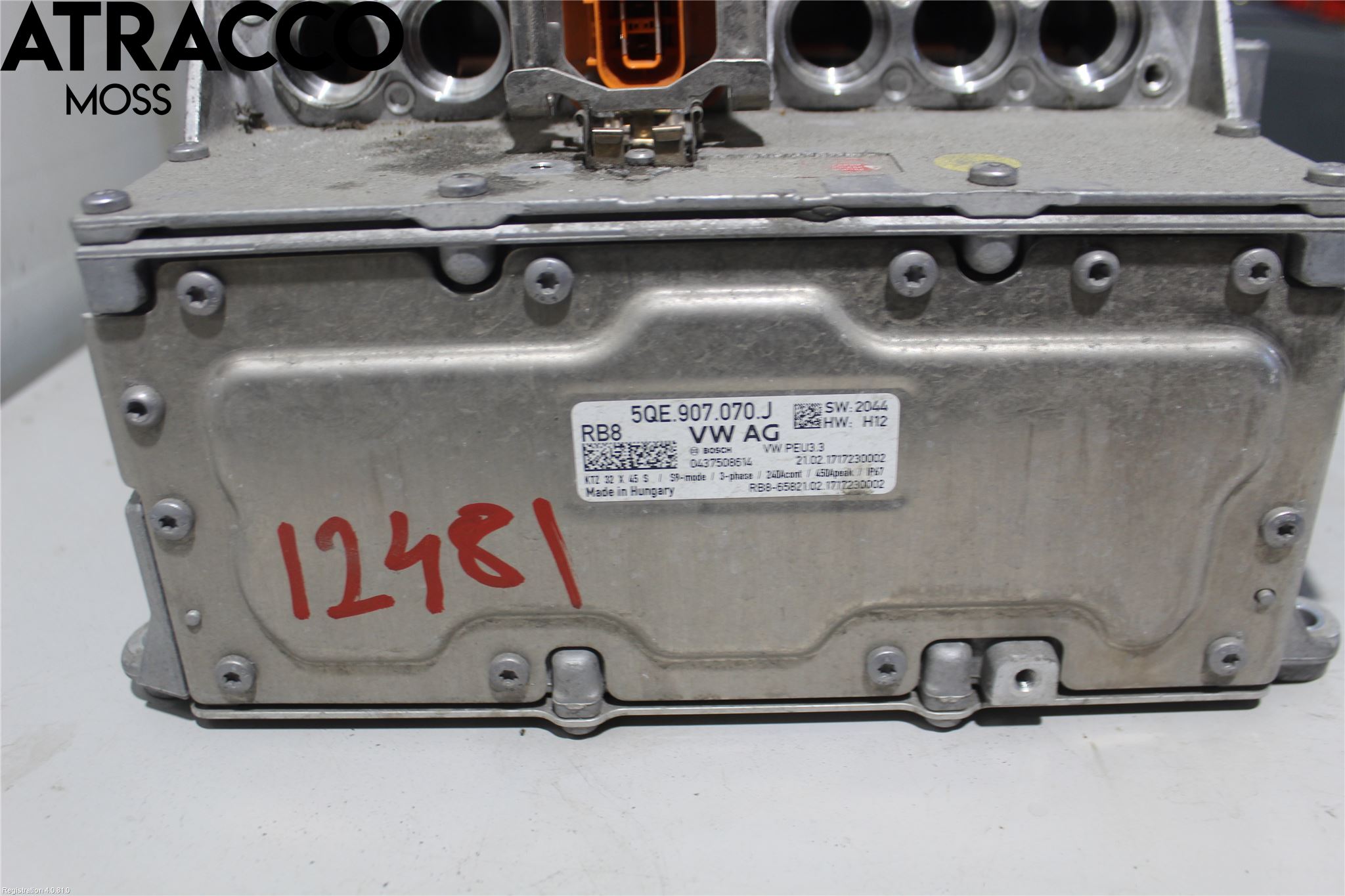 Volkswagen VW GOLF / E-GOLF VII 13-20 Inverter 12-)220V