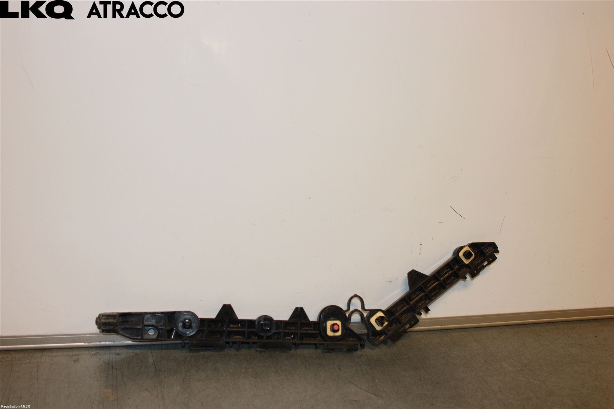 Toyota RAV4 19- Støtfanger Bak Feste