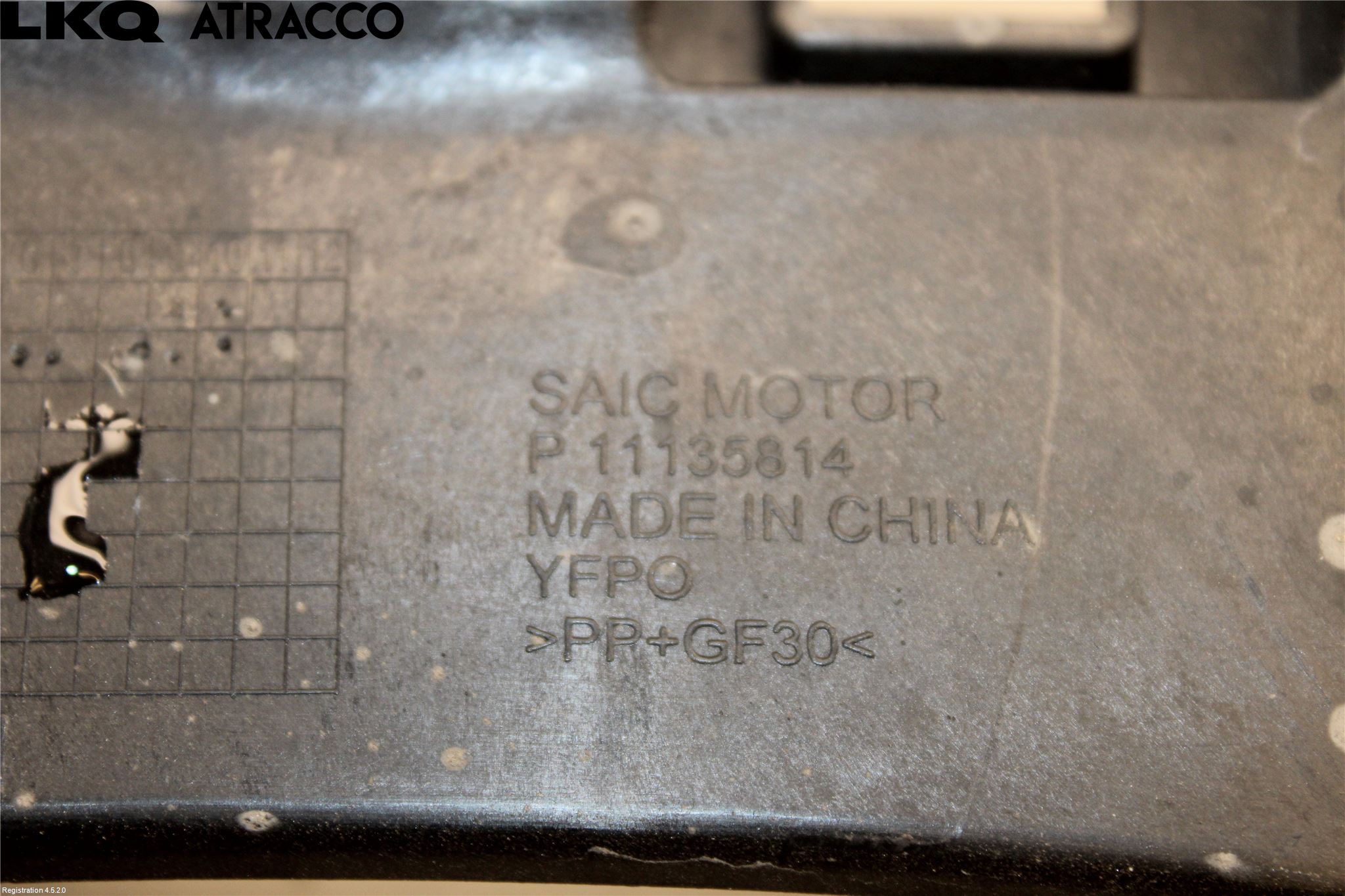 MG 4 23- Støtfangerfeste Bak Høyre