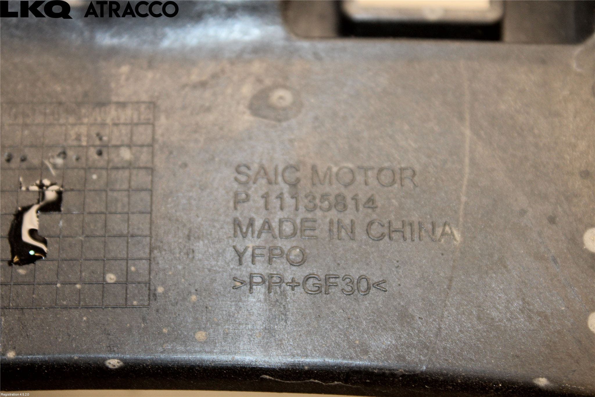 MG 4 23- Støtfangerfeste Bak Høyre