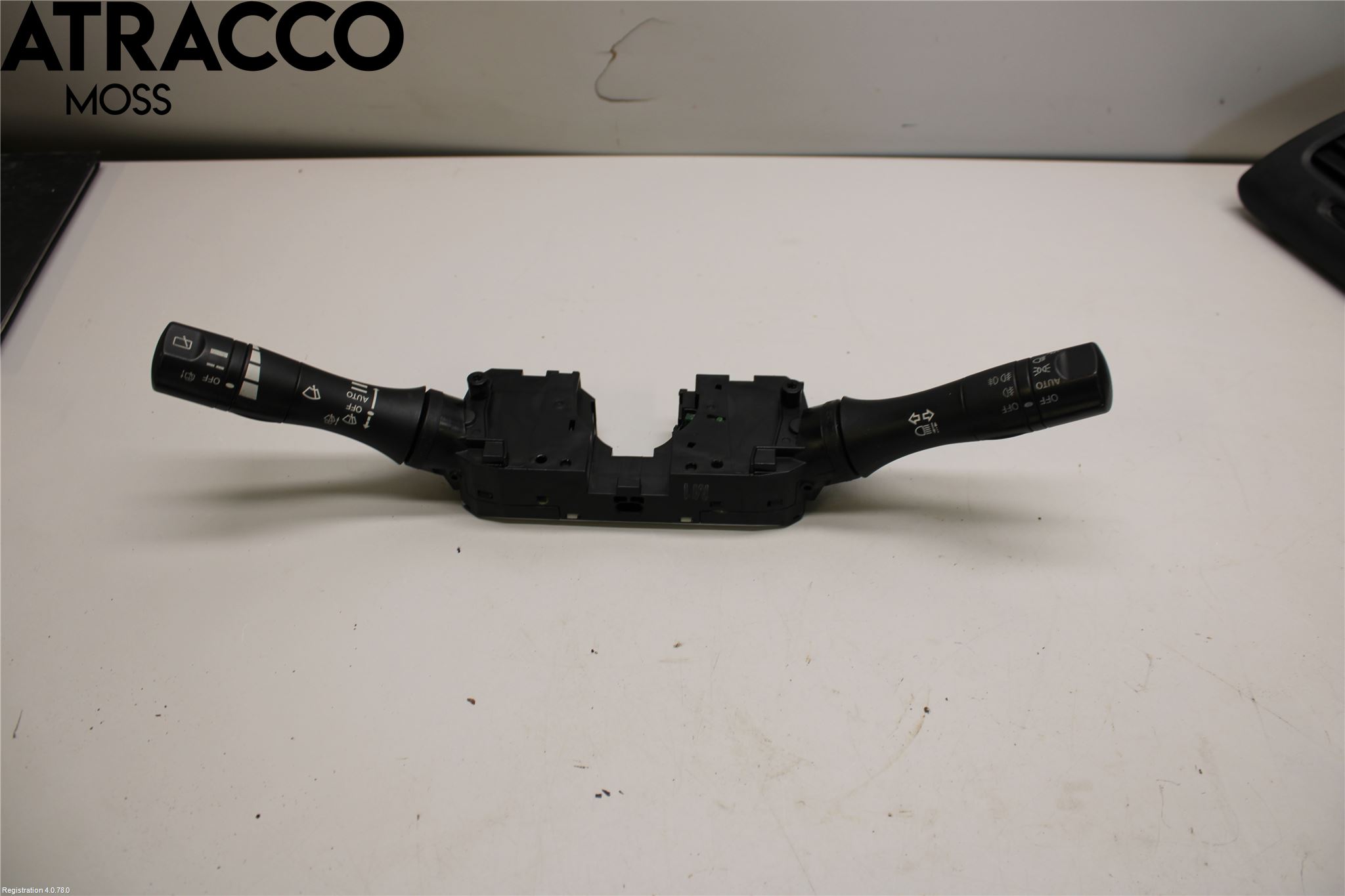 Nissan LEAF 11-17 Bryter Ratt Kombi H Og V