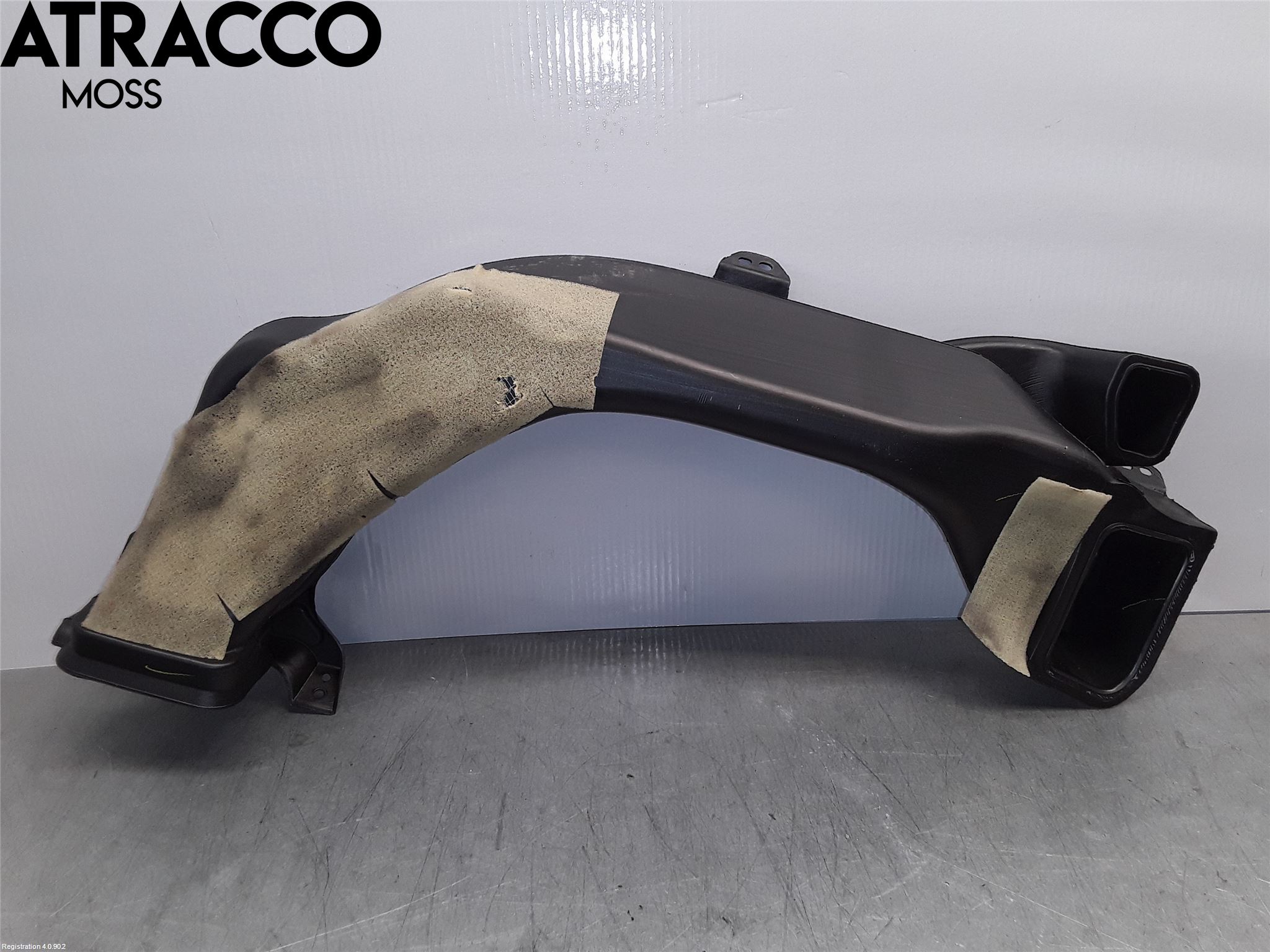 Toyota AVENSIS 09-15 Luftstyring Front