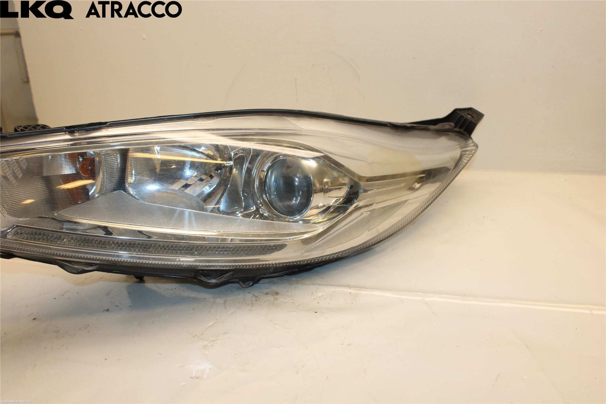 Ford FIESTA 13-17 Frontlykt Venstre