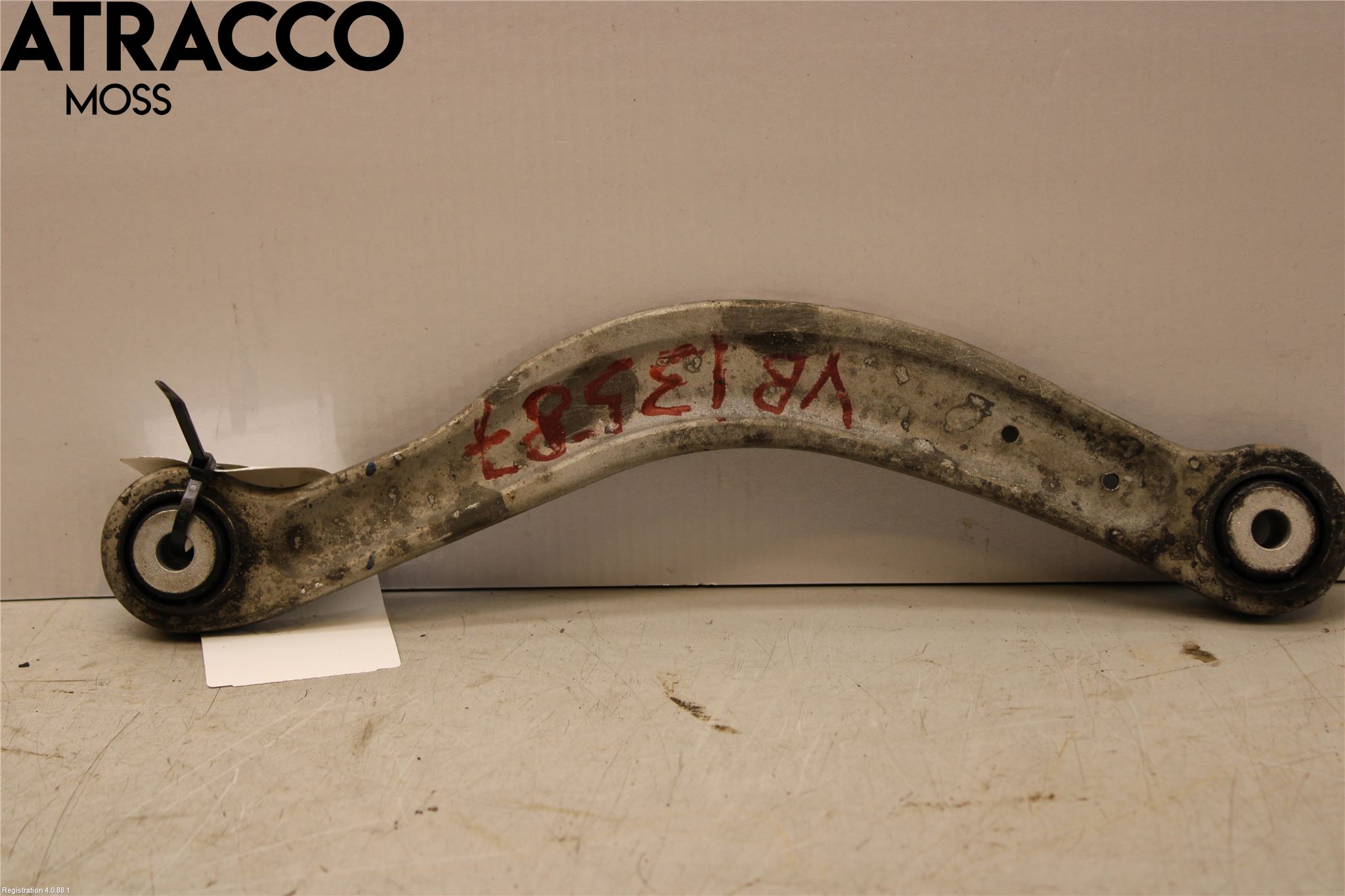 Mercedes-Benz MB C-KLASS (W205) 14-21 Bærearm Bak Venstre