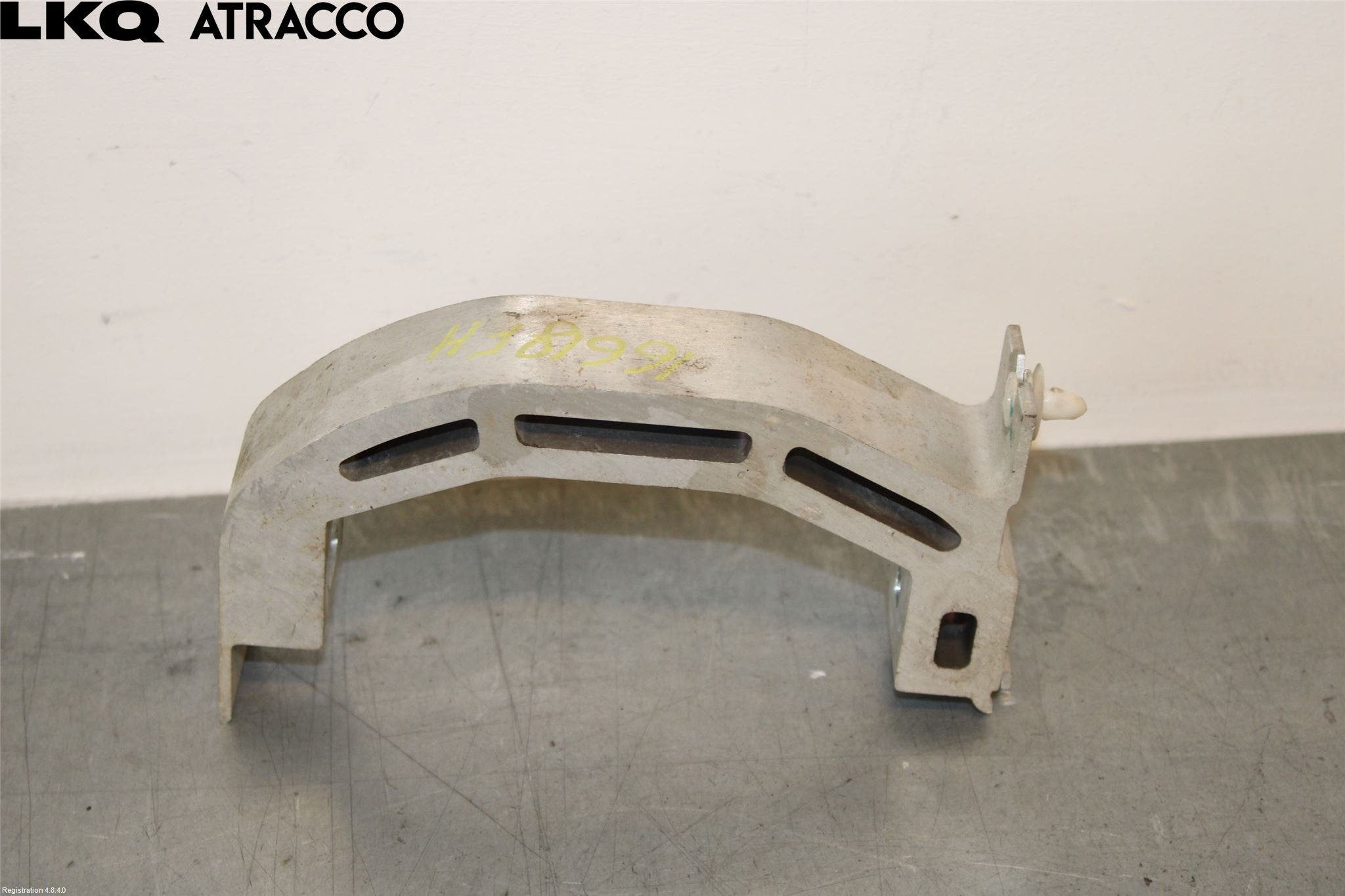 POLESTAR 2 20- Støtfanger Foran Feste