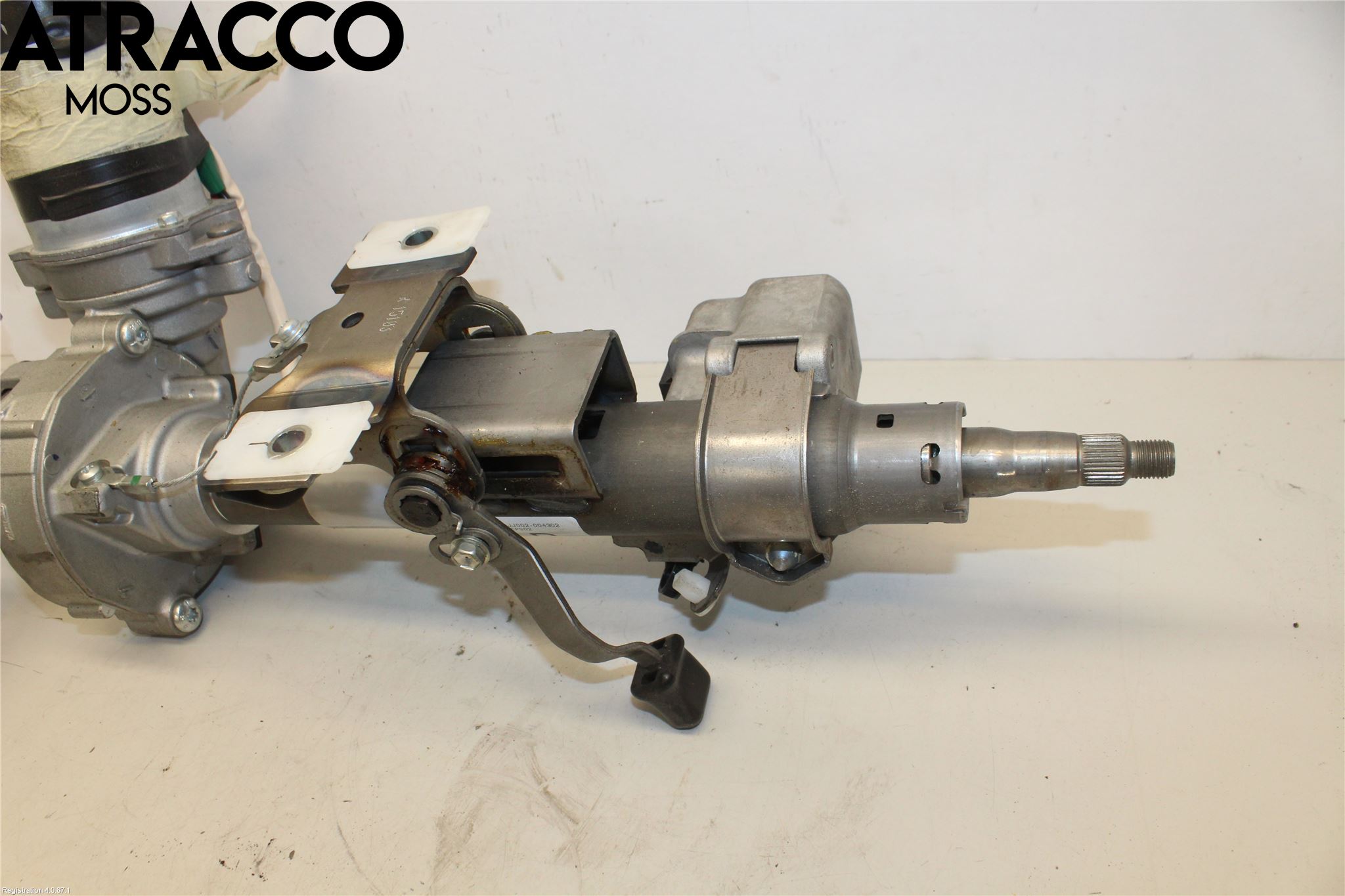 Toyota YARIS XP130 12-14 Rattakselaggregat Innebygd Servo