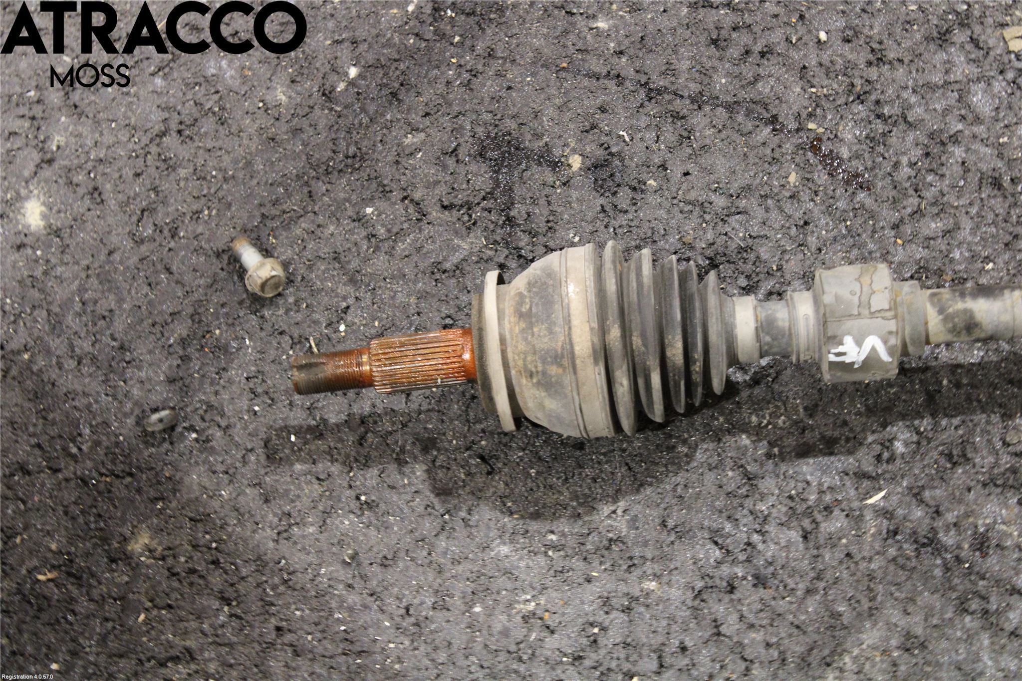 Toyota RAV 4 06-12 Drivaksel Foran Kompl Høyre