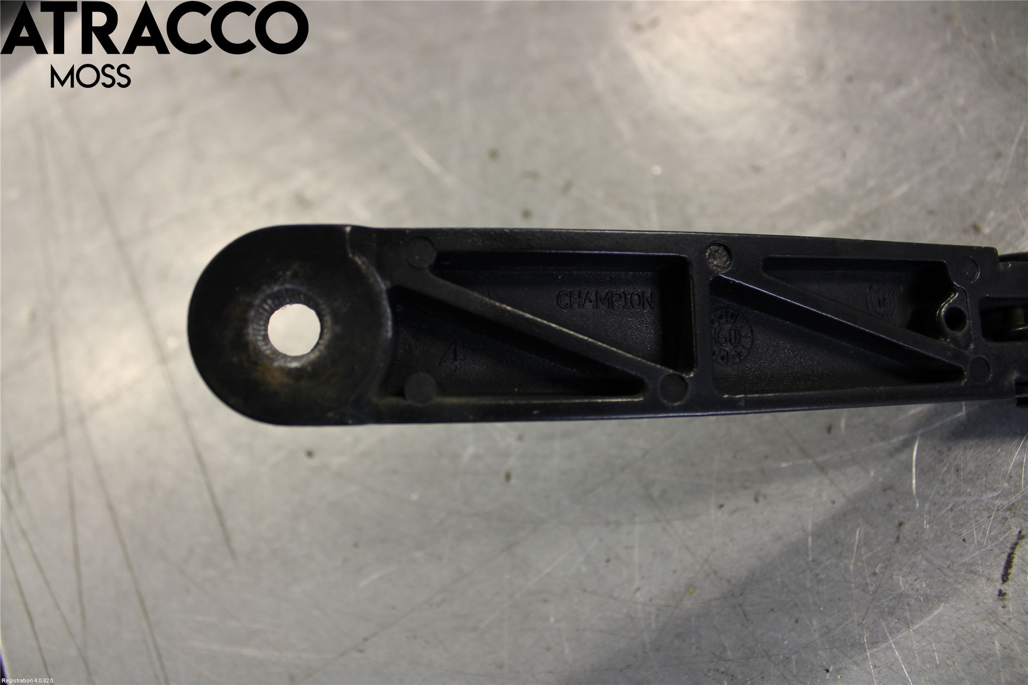 Volkswagen VW PASSAT 05-11 Viskerarm-Armer Frontrute