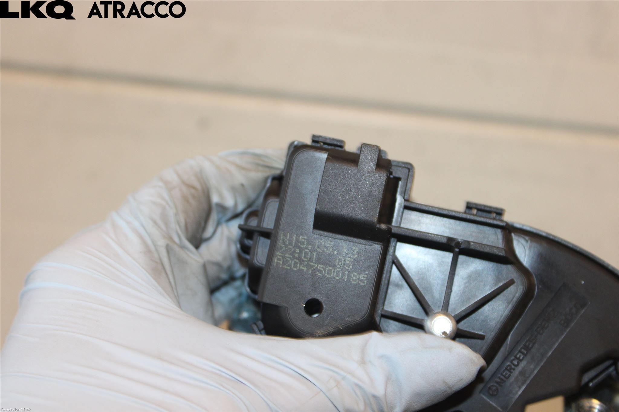 Mercedes-Benz MB E-KLASS (W212) 09-16 Bakluke-Lokk Låsekasse