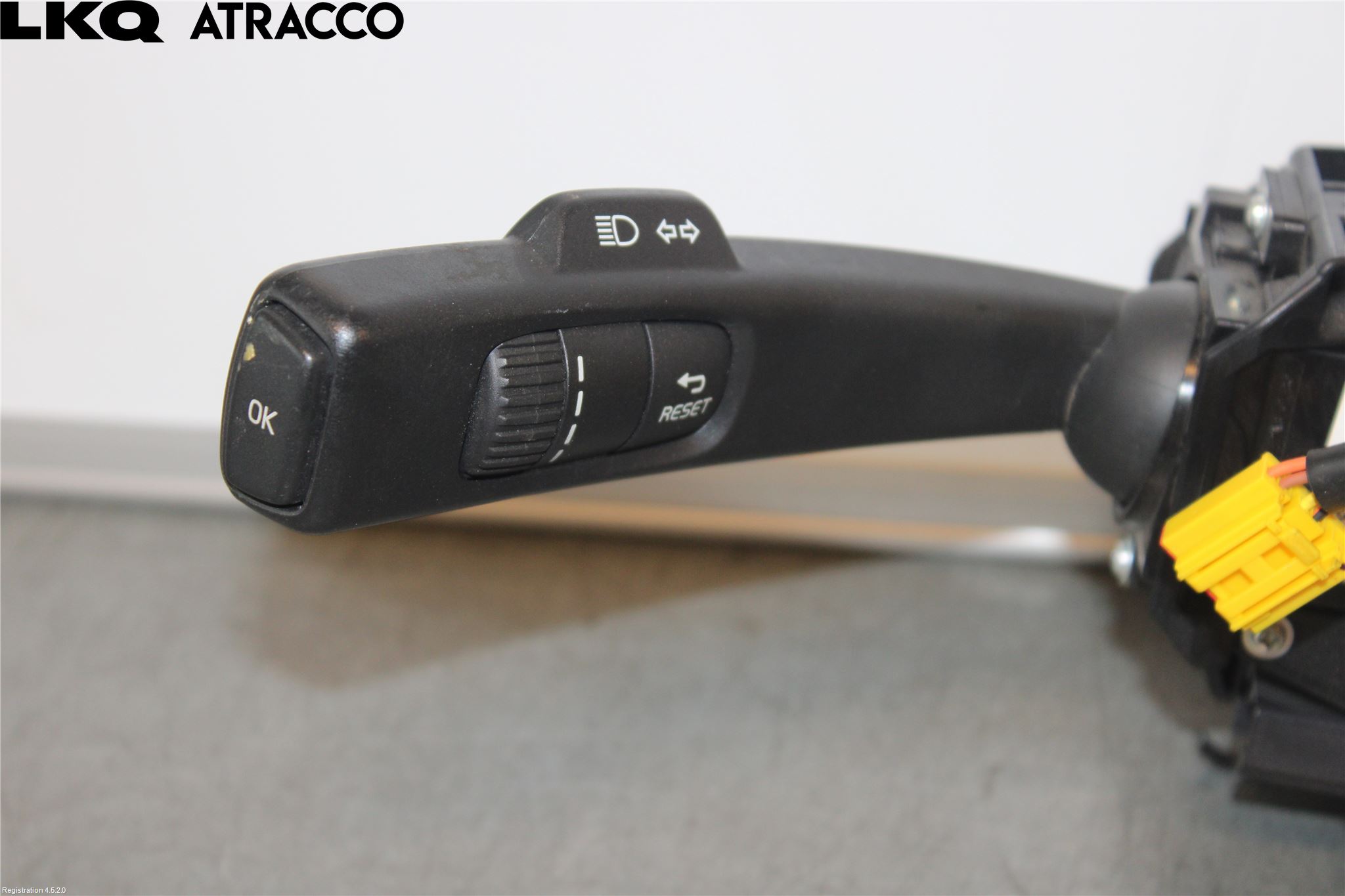 Volvo V40 12-19 Bryter Ratt Visker - Spyler