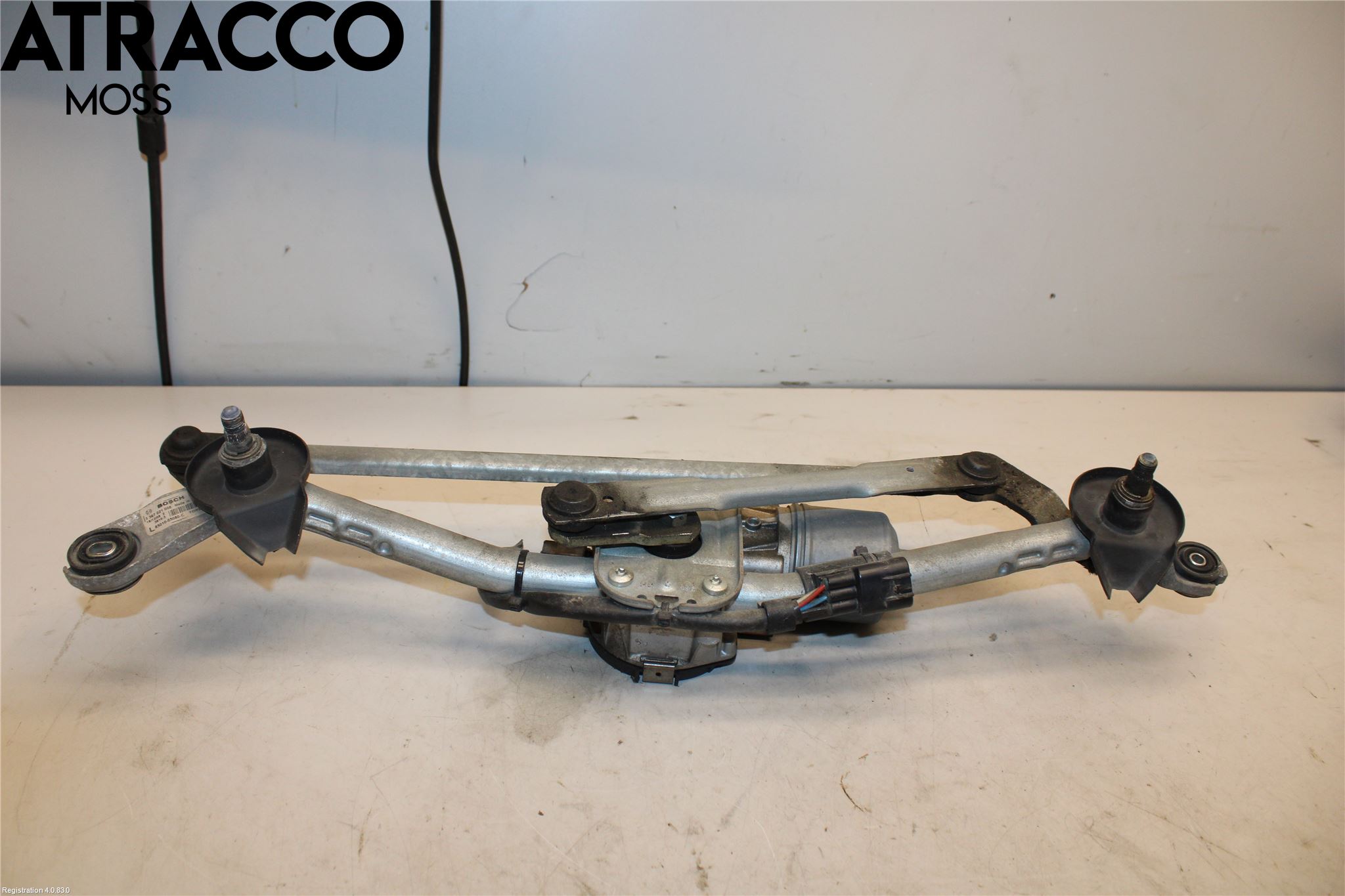 Toyota AVENSIS 09-15 Viskermotor Frontrute