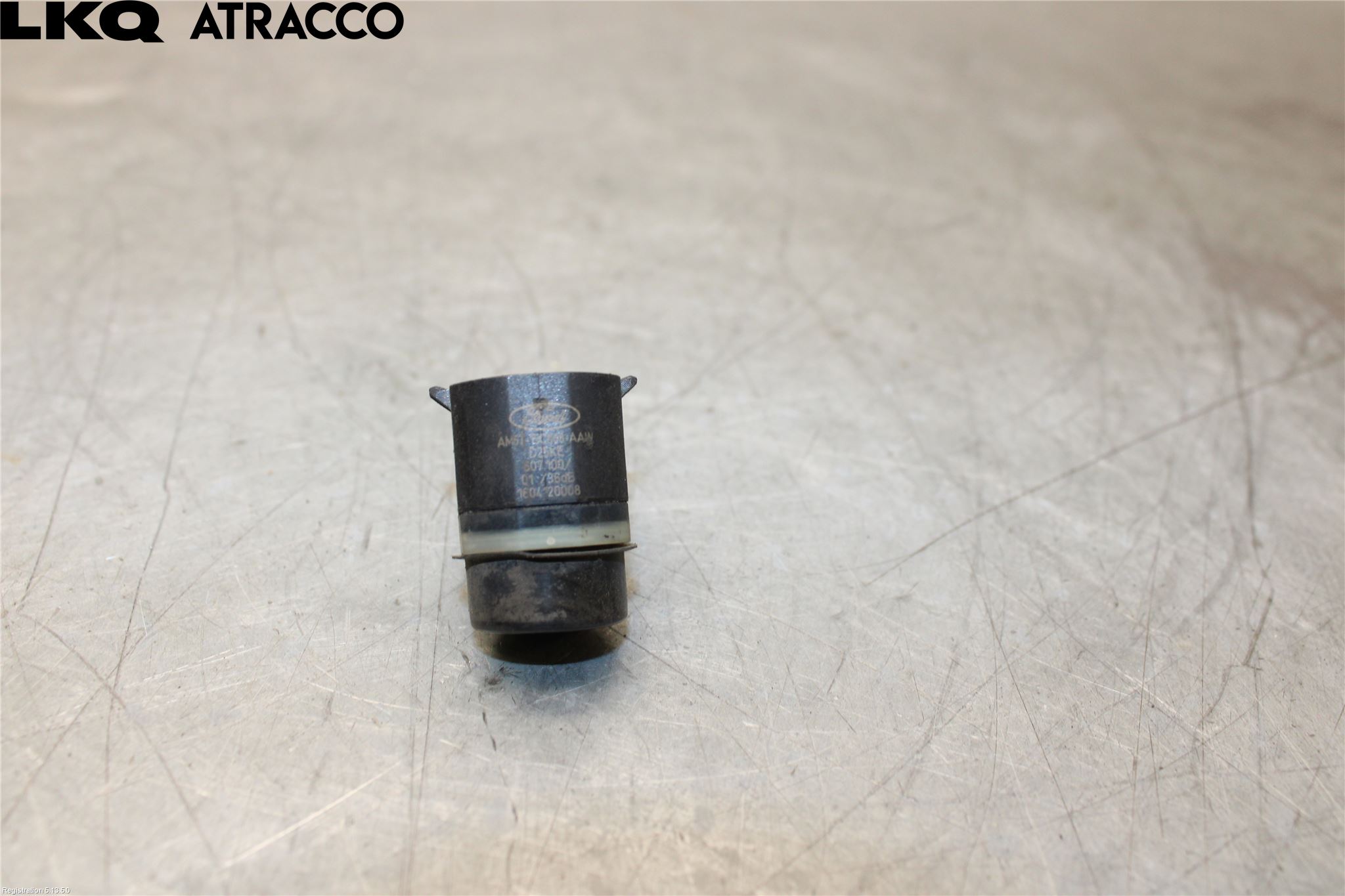 Ford C-MAX II  11-14 Sensor Parkering Front